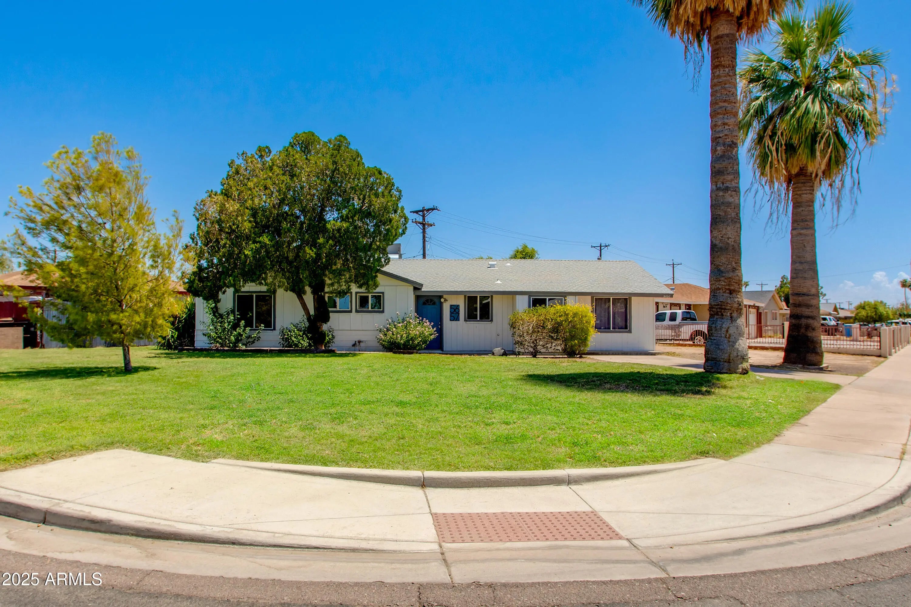 Photo of Listing #6900977