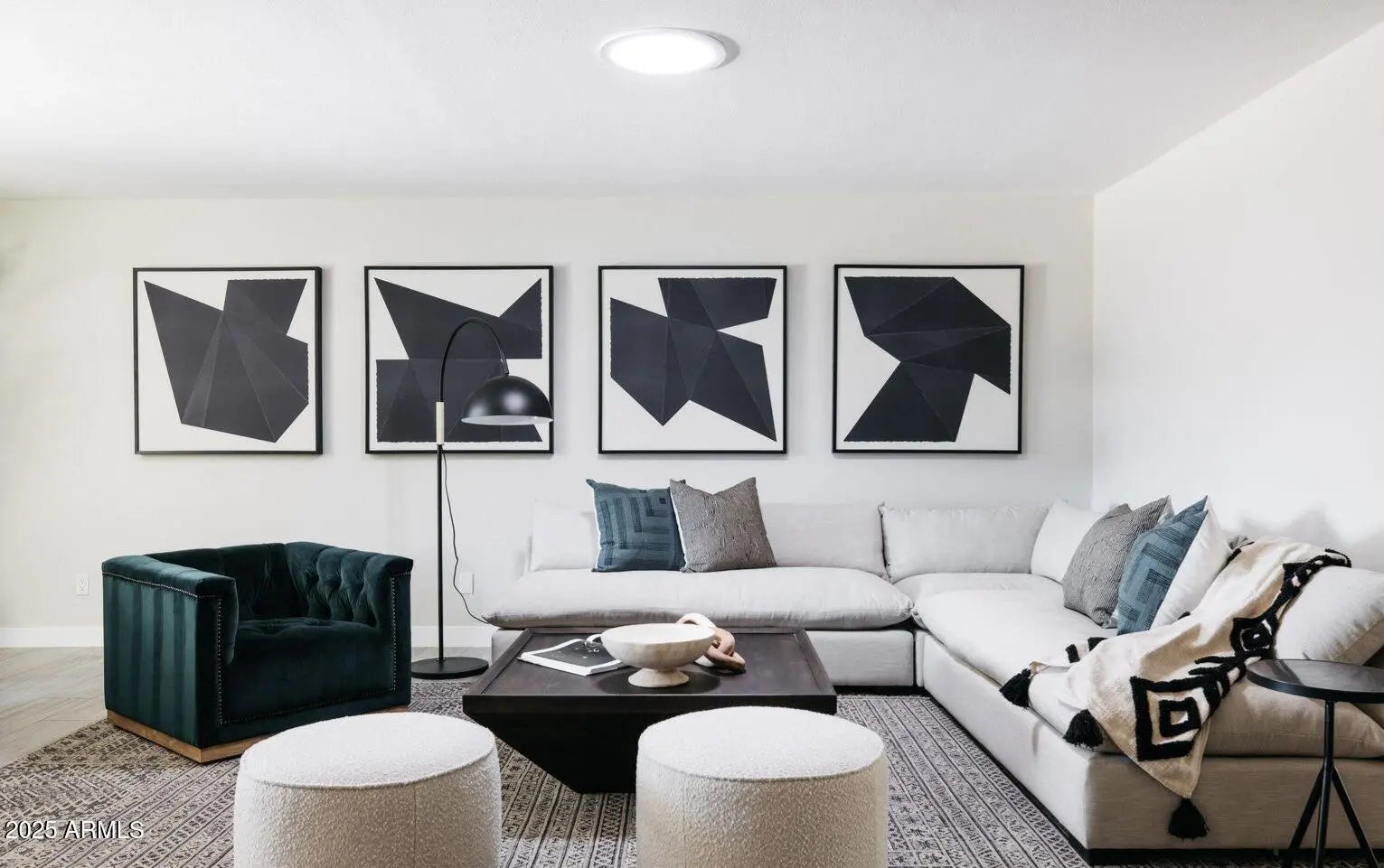 Photo of Listing #6900914