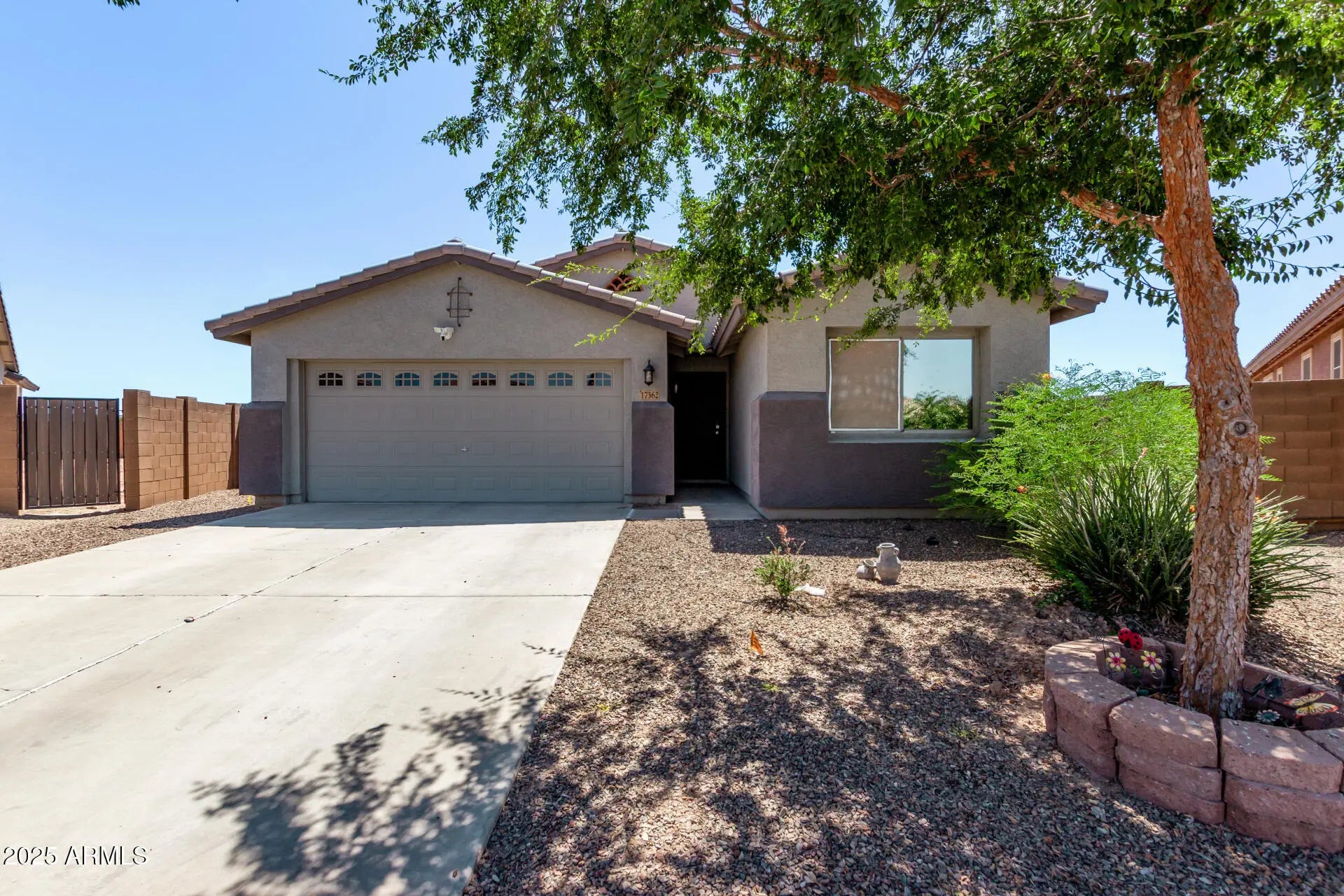 Photo of Listing #6902426