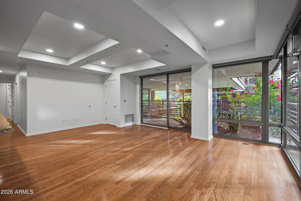 7141 E Rancho Vista Drive (unit 3007), Scottsdale