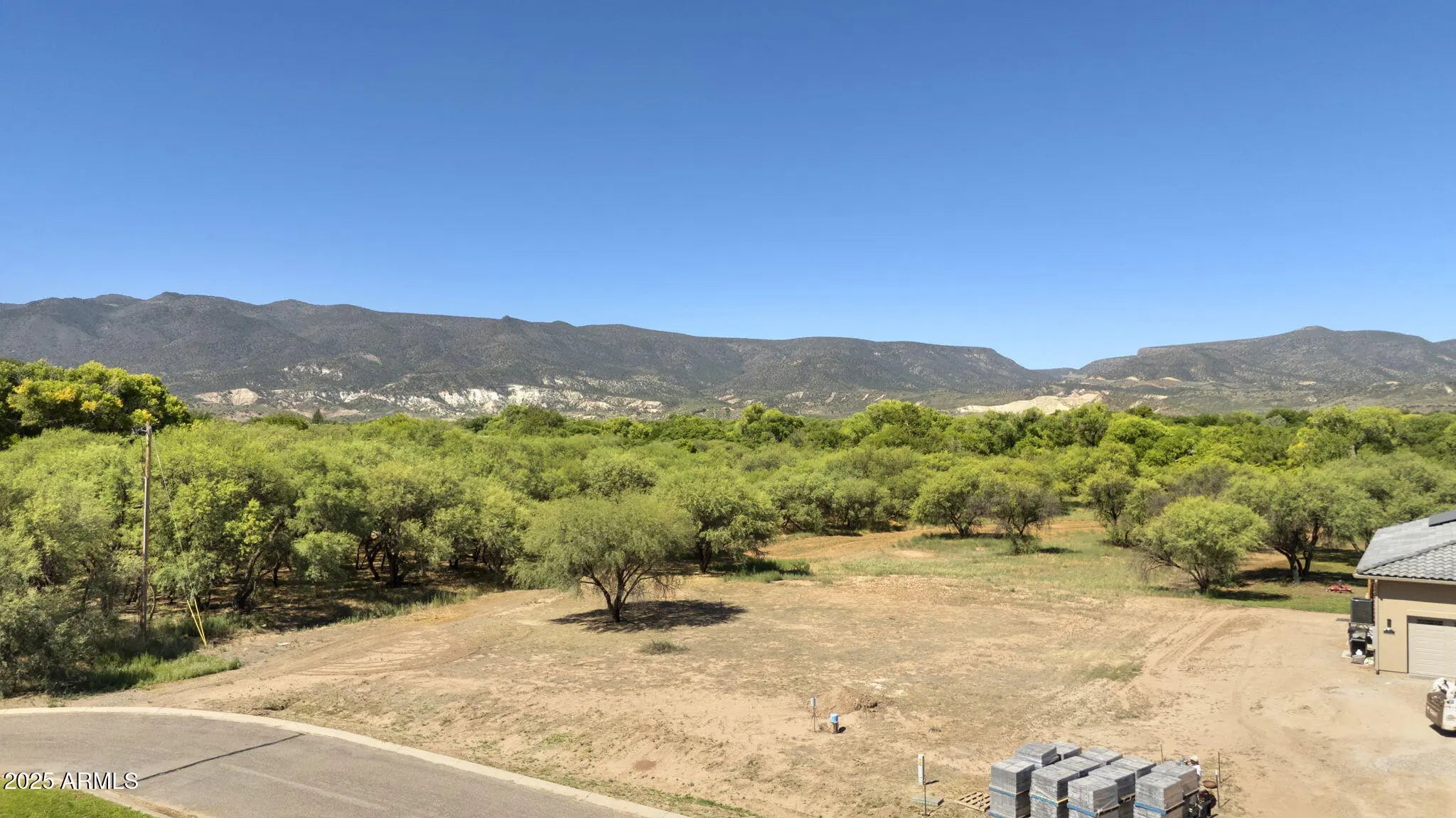 Photo of Listing #6901185