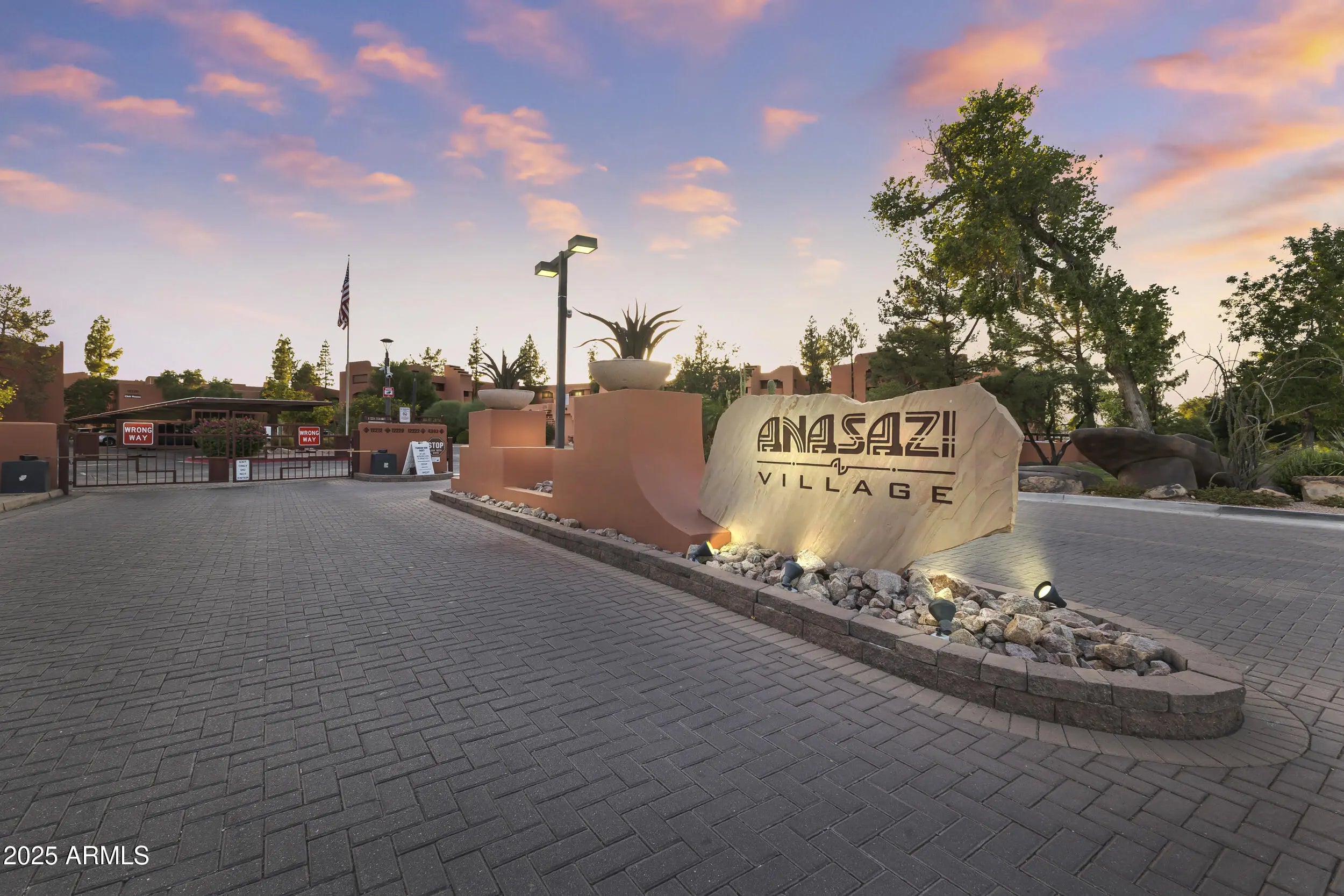 Photo of Listing #6901614