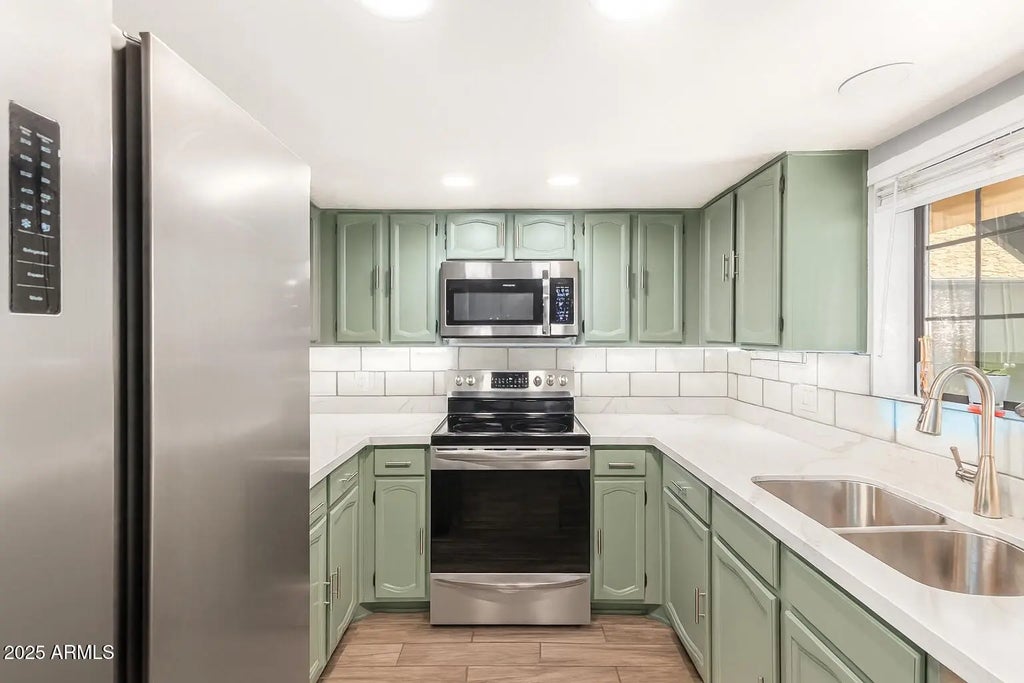 8214 N 21st Drive (unit A104), Phoenix