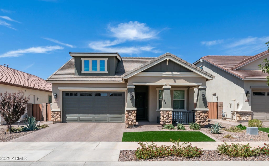 23080 E Carriage Way, Queen Creek
