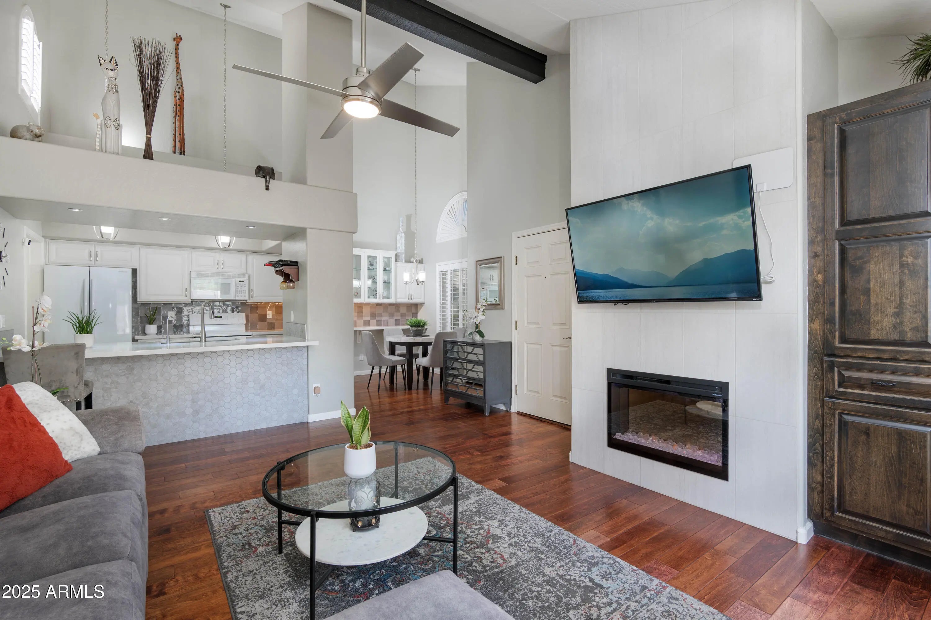 Photo of Listing #6902472