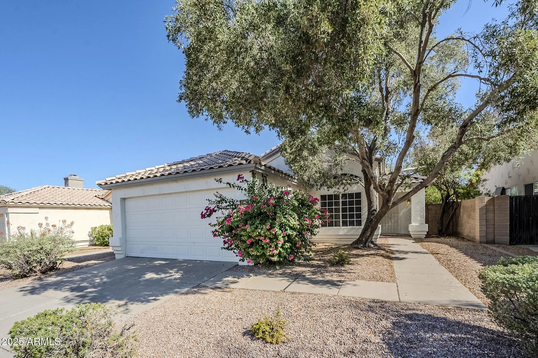 Photo of Listing #6901368