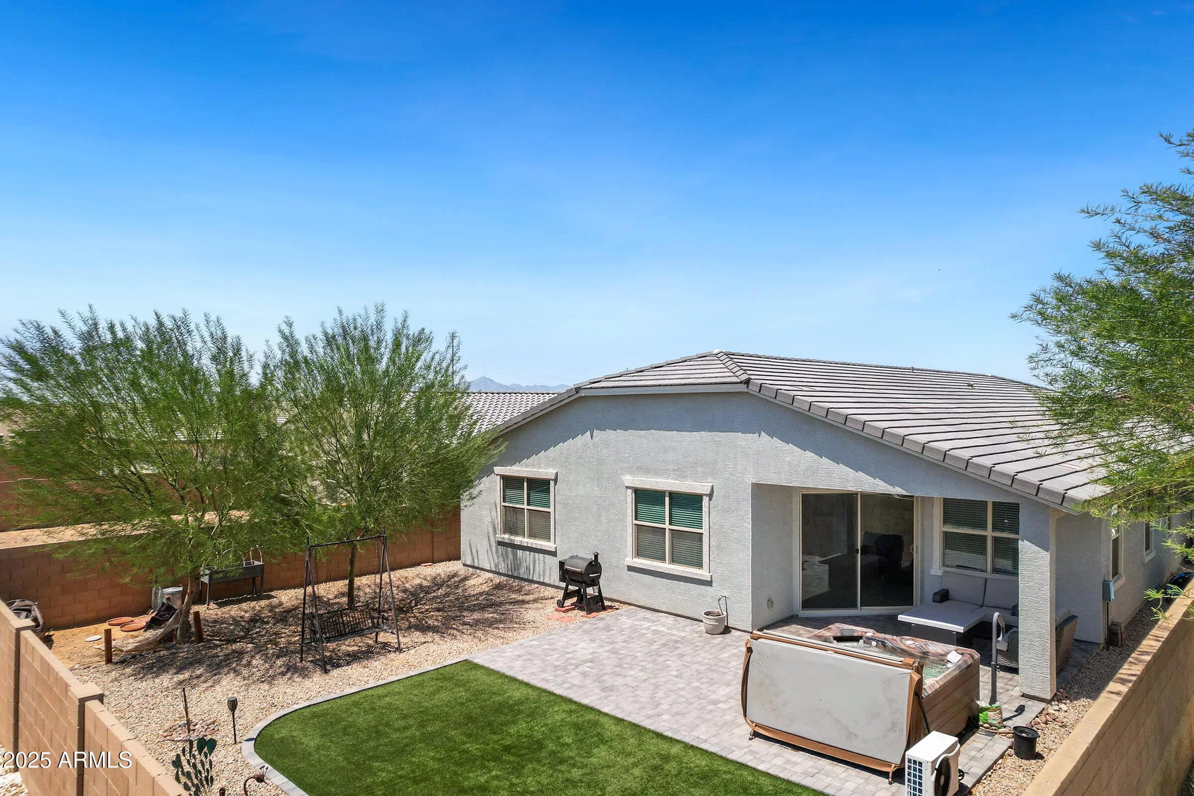 Photo of Listing #6909245