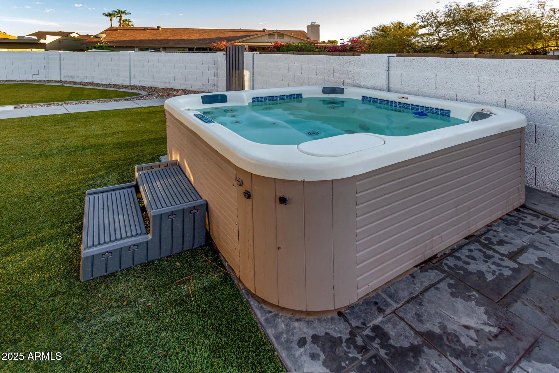 Photo of Listing #6901789