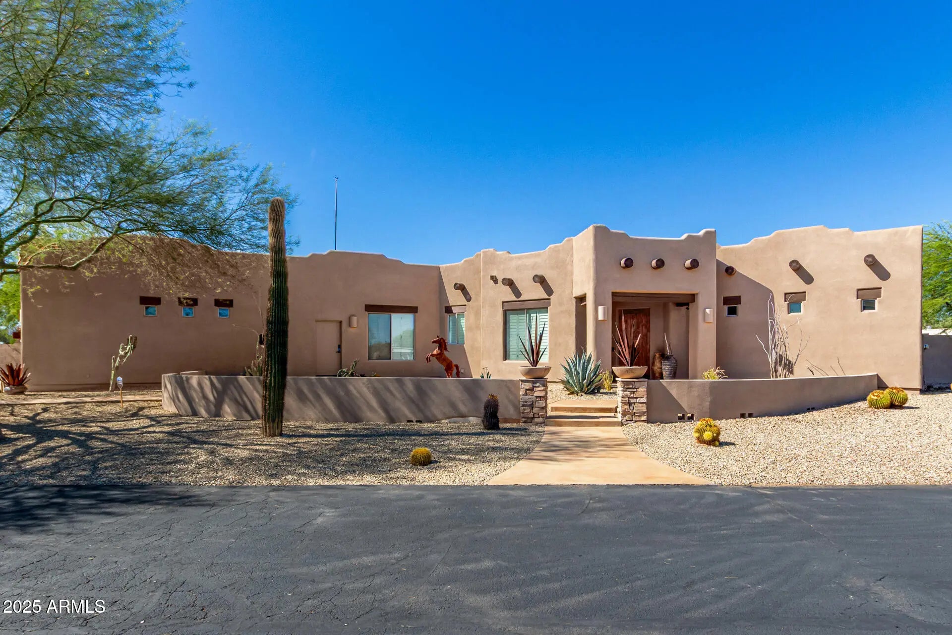 Photo of Listing #6902685