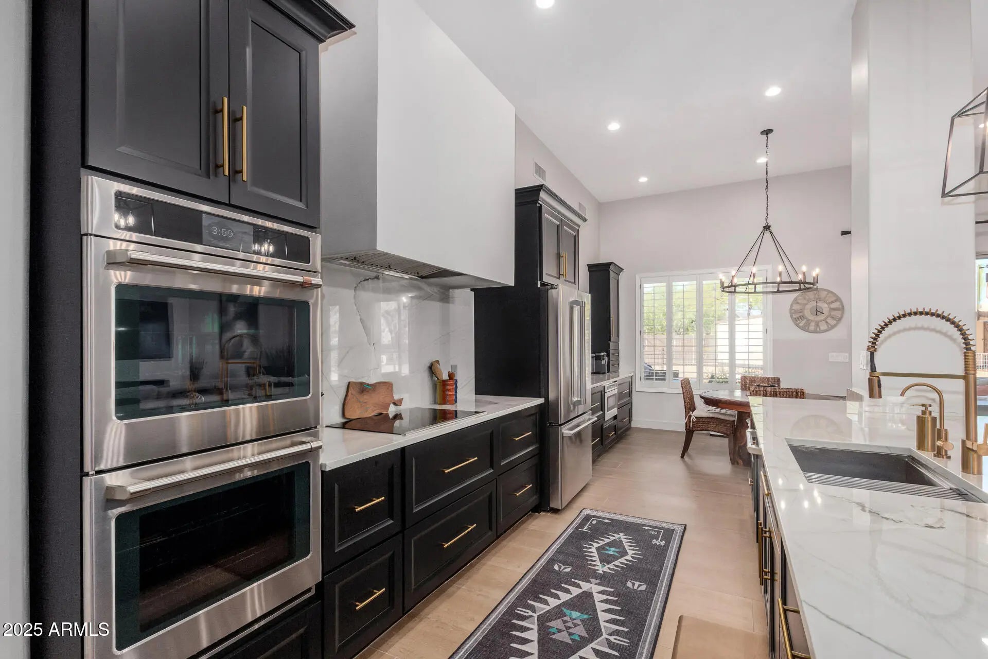 Photo of Listing #6902685