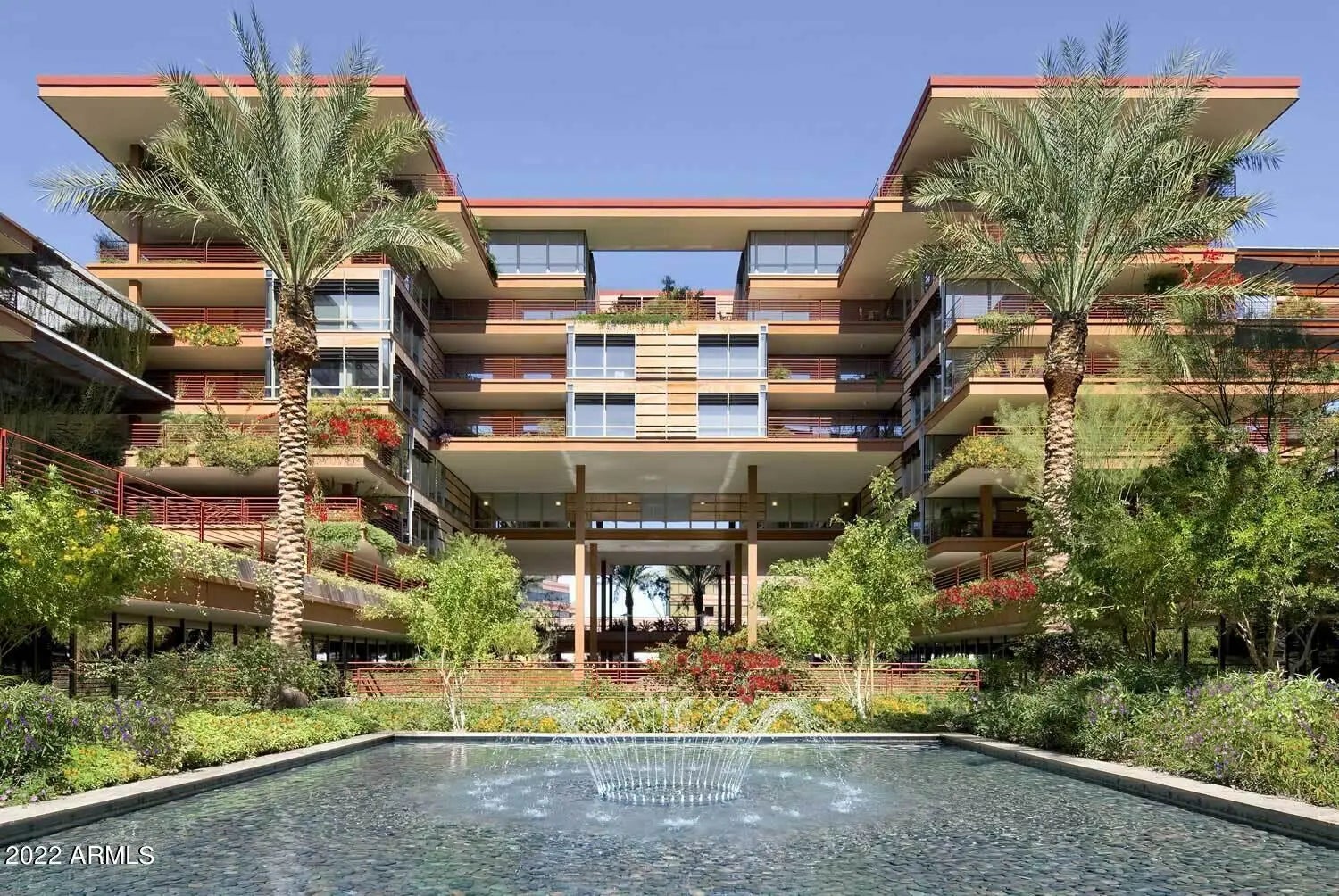 Photo of Listing #6918389