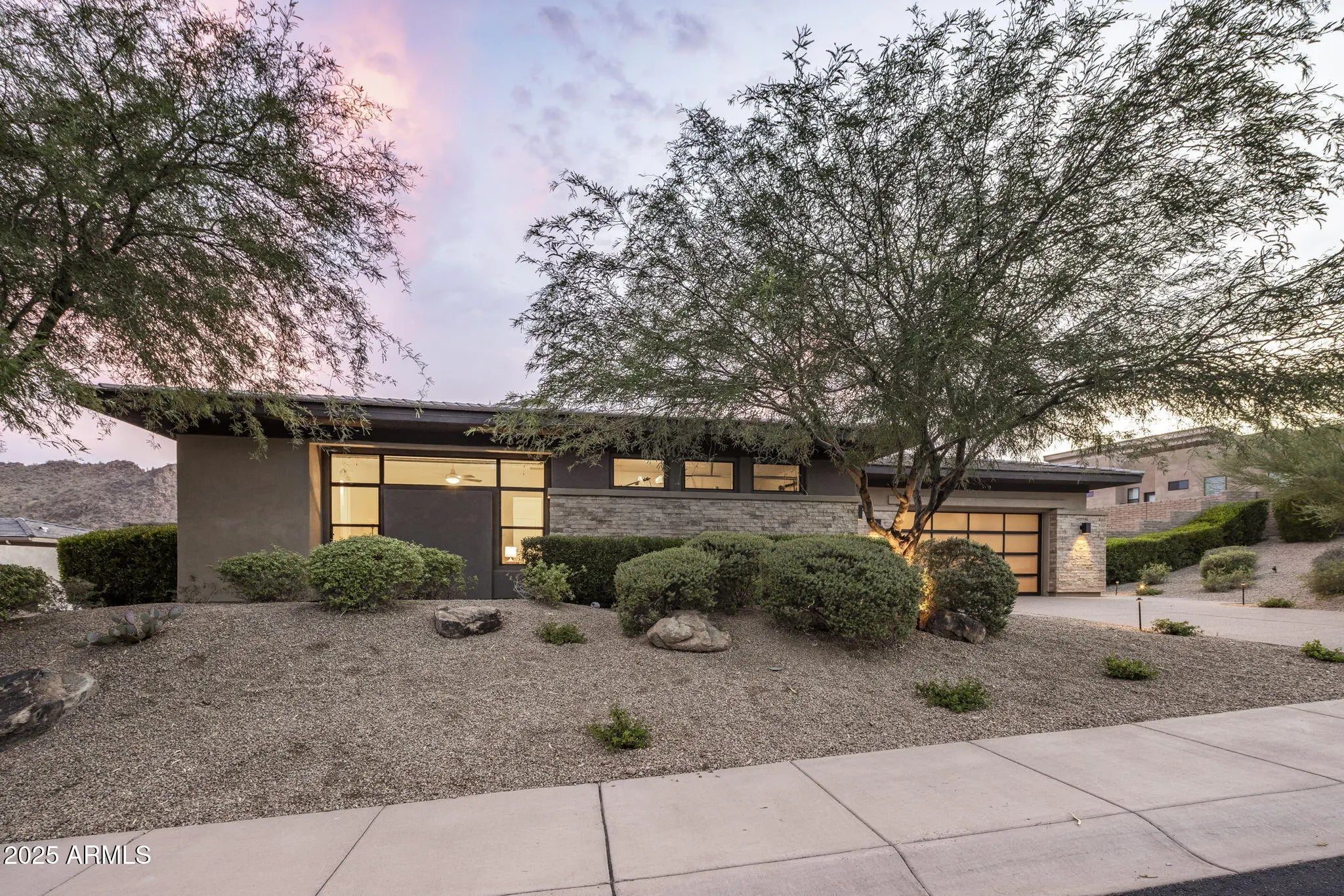 Photo of Listing #6916320