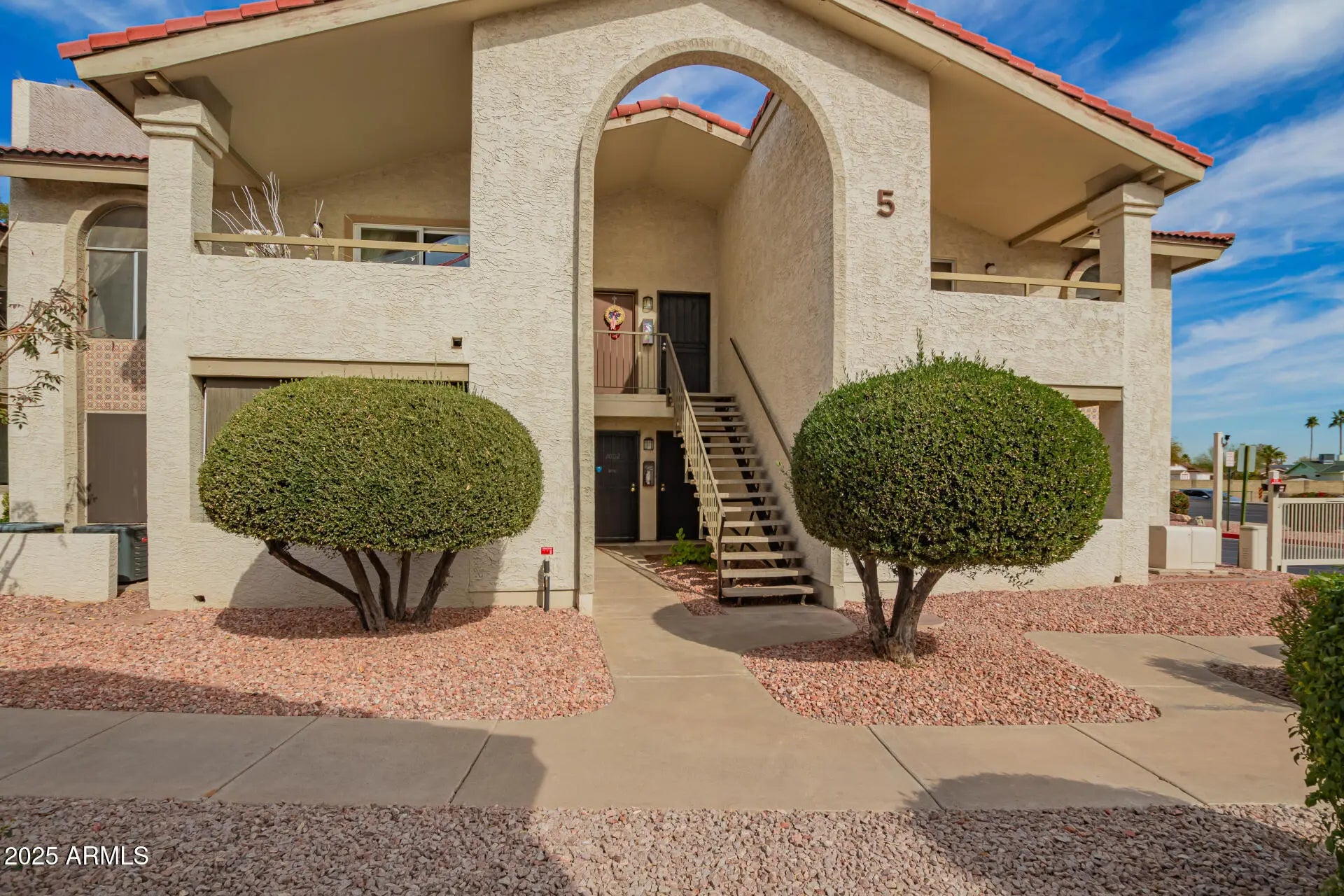 Photo of Listing #6901857