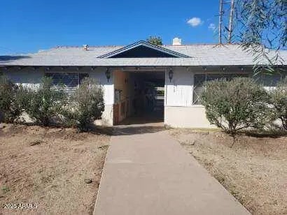 Photo of Listing #6901878