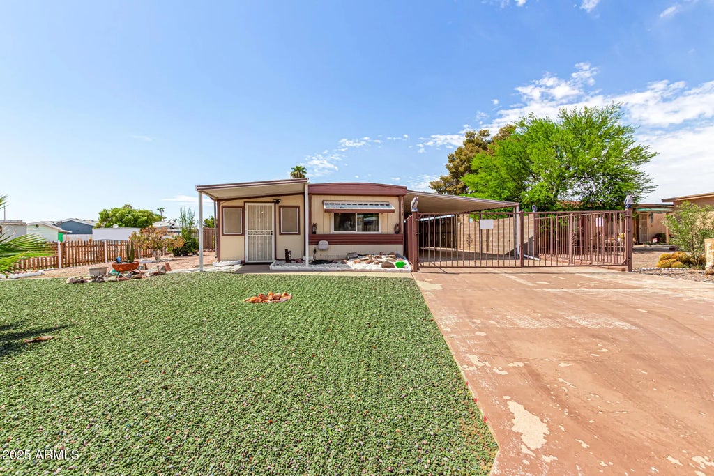 206 S 56th Street, Mesa