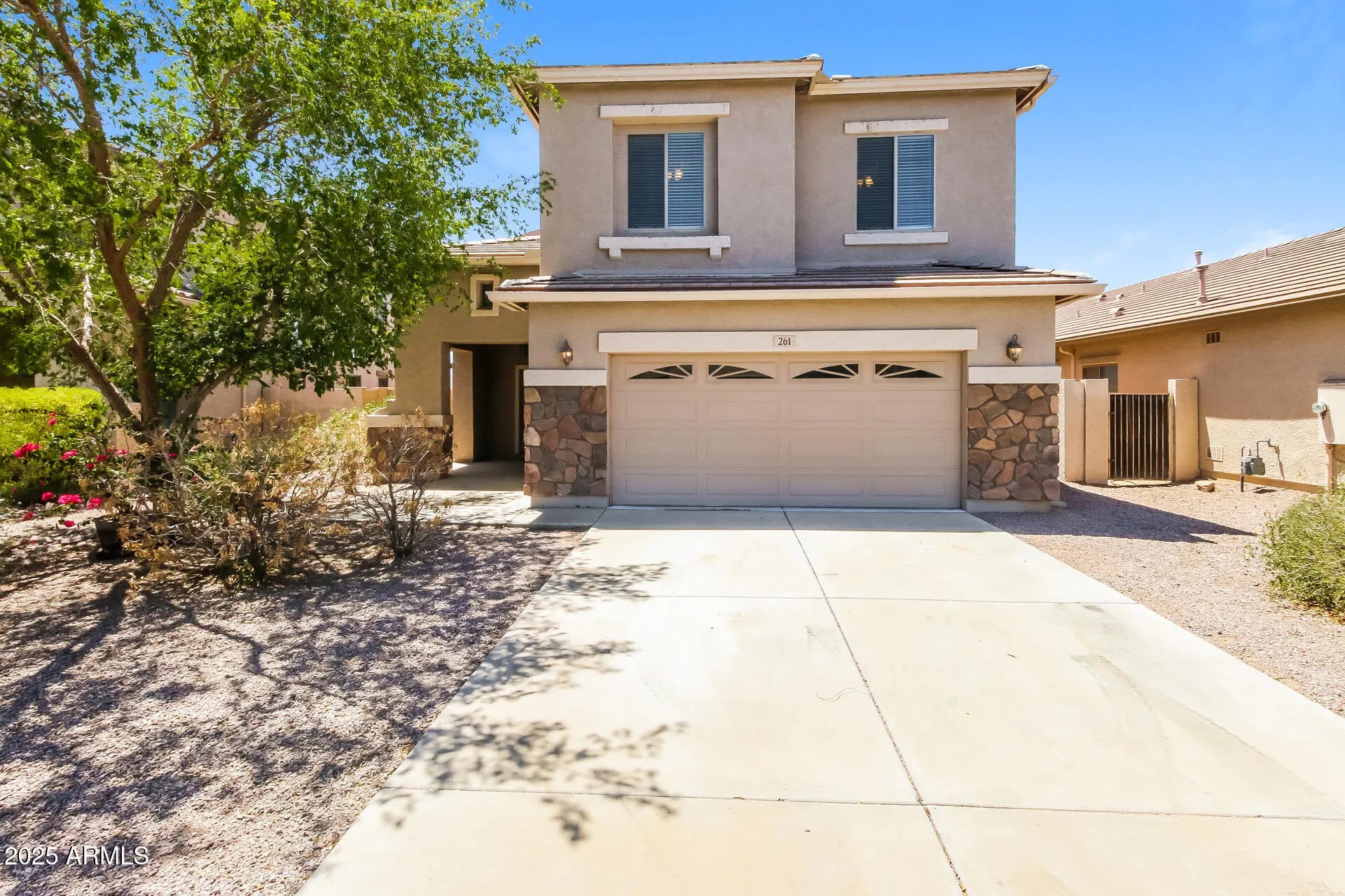 Photo of Listing #6902608