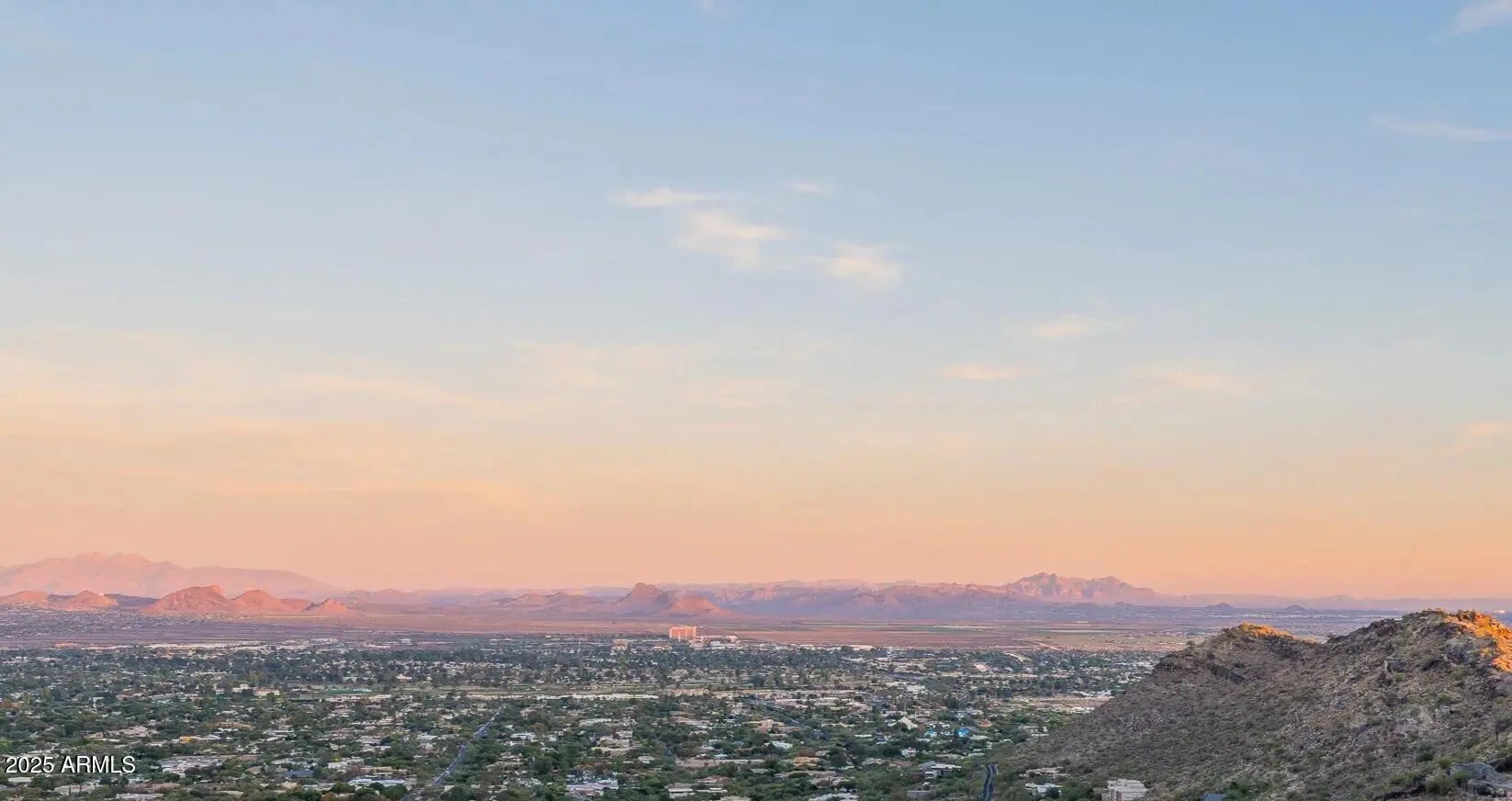 Photo of Listing #6903164