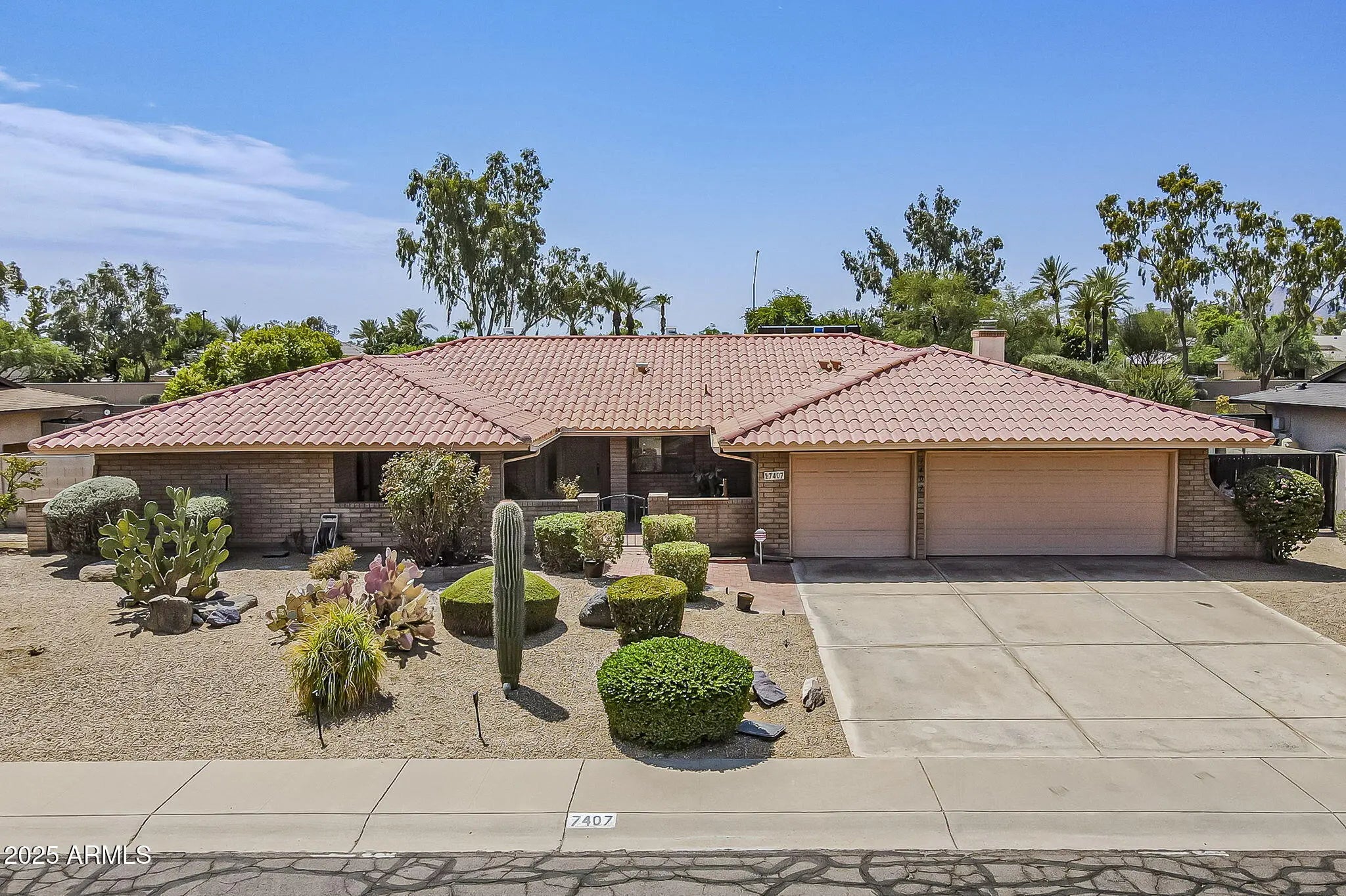 Photo of Listing #6903476