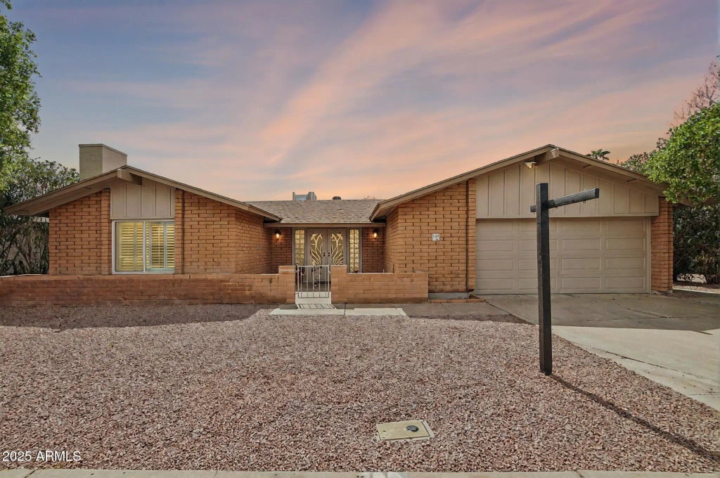 1261 W Kilarea Avenue, Mesa