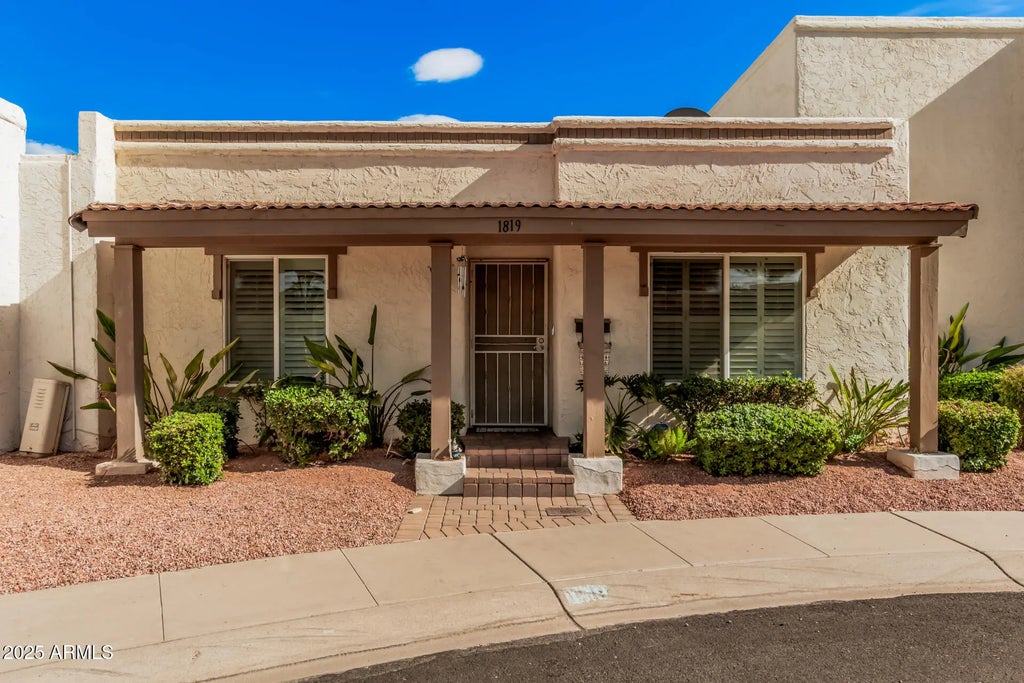 1819 W Stella Lane, Phoenix