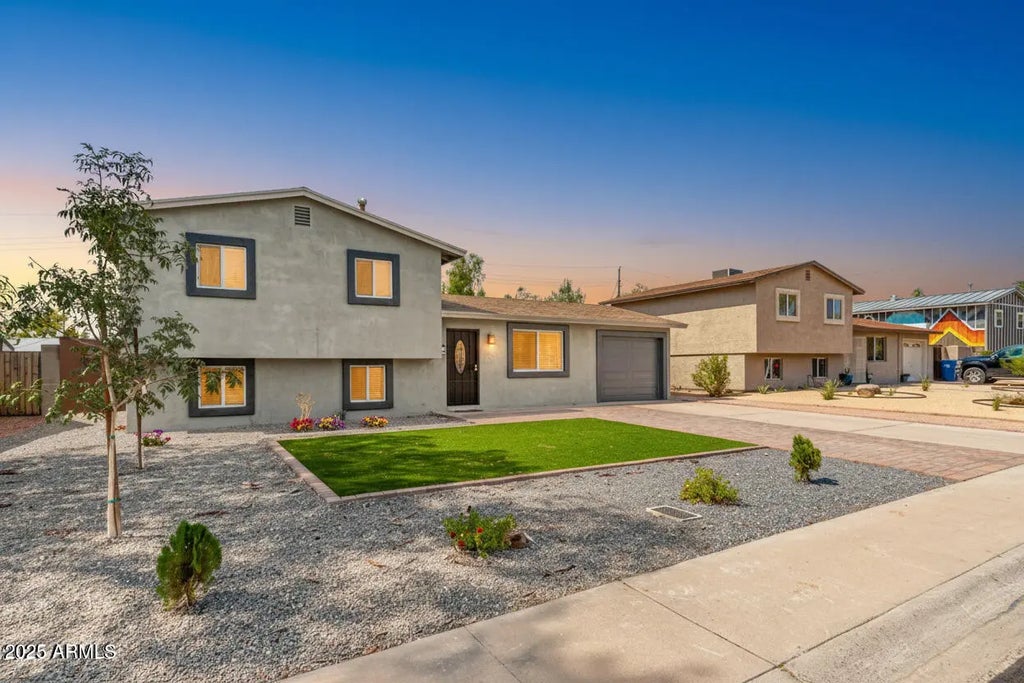 703 E Taylor Street, Tempe