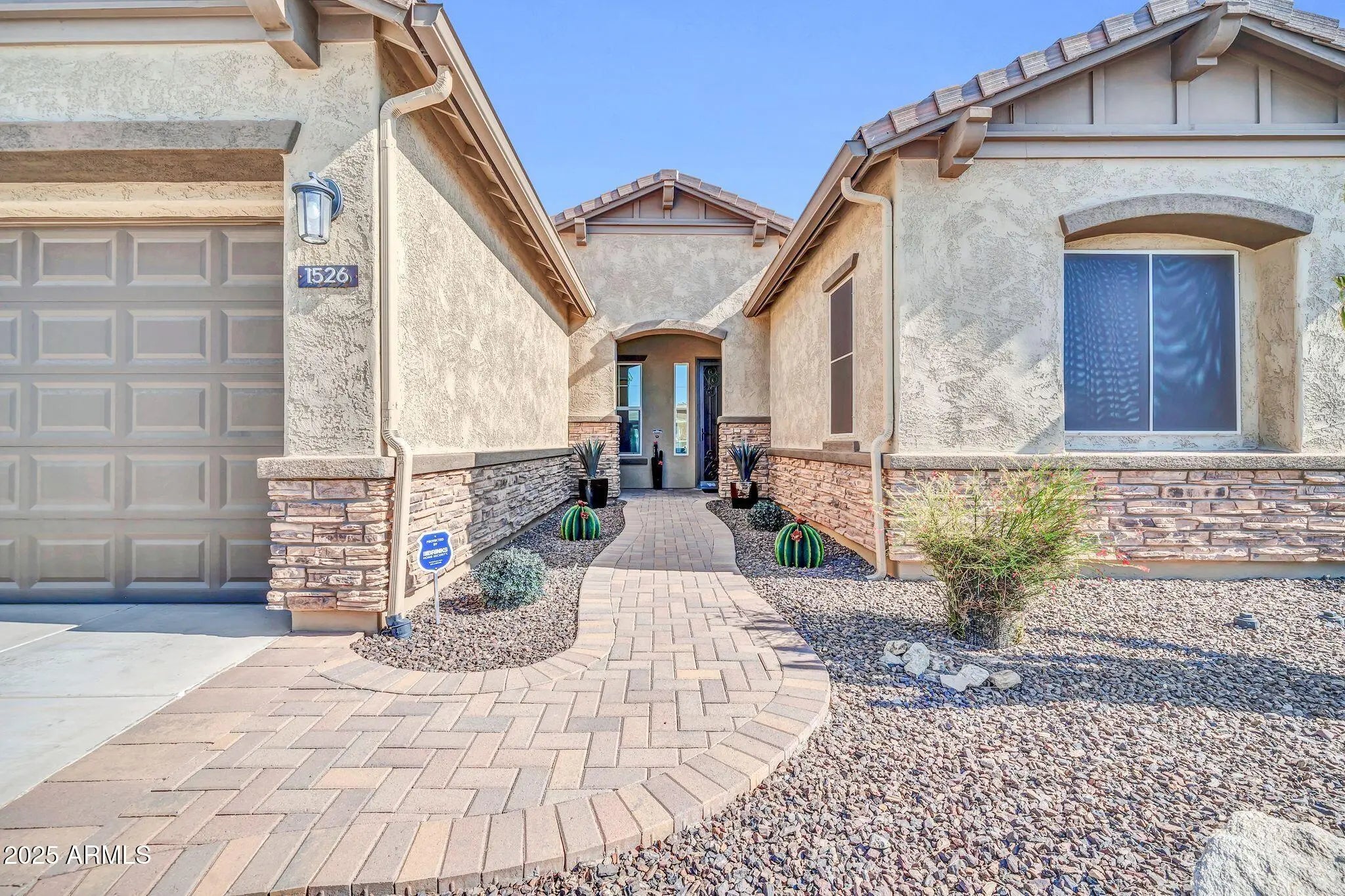 Photo of Listing #6902536