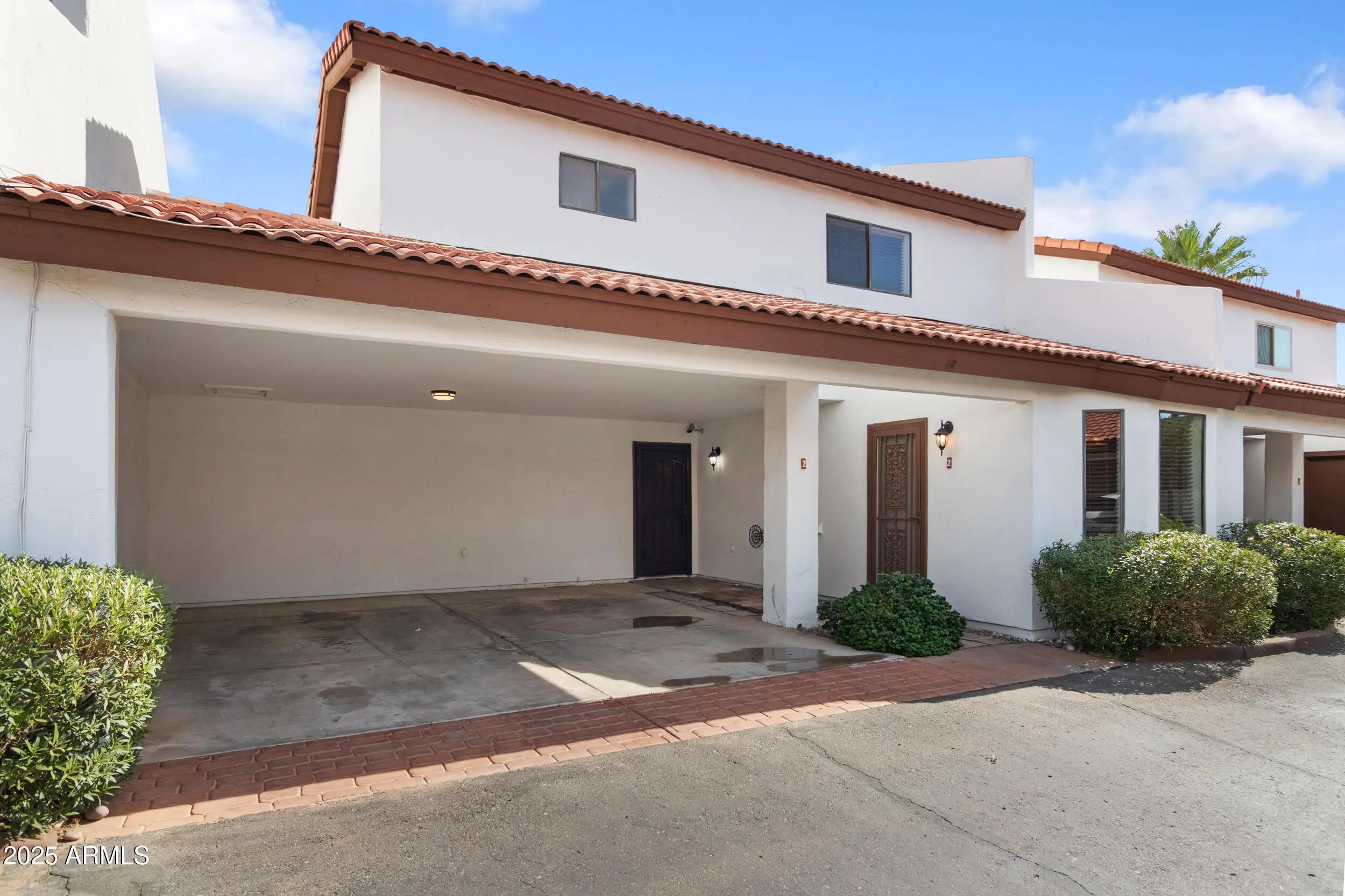 Photo of Listing #6903166