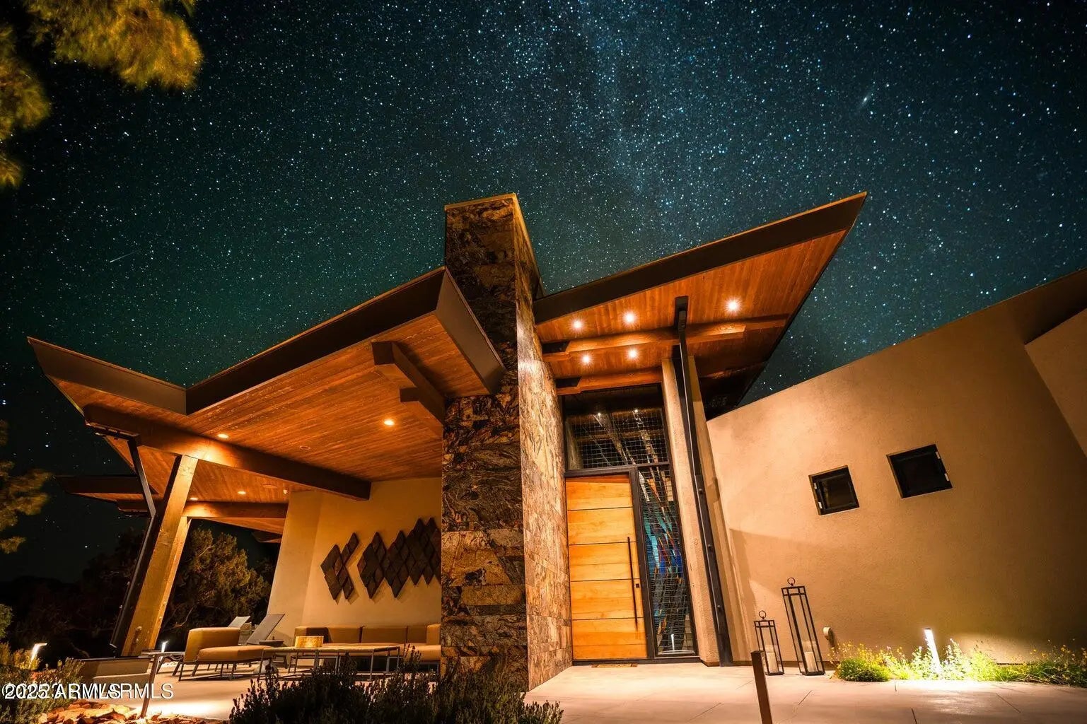 Photo of Listing #6902838