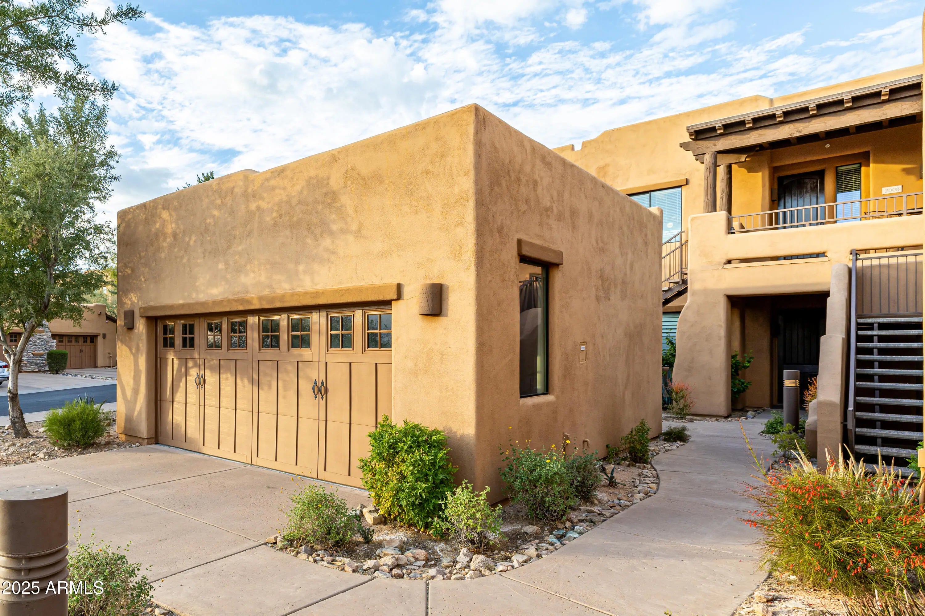 Photo of Listing #6914562