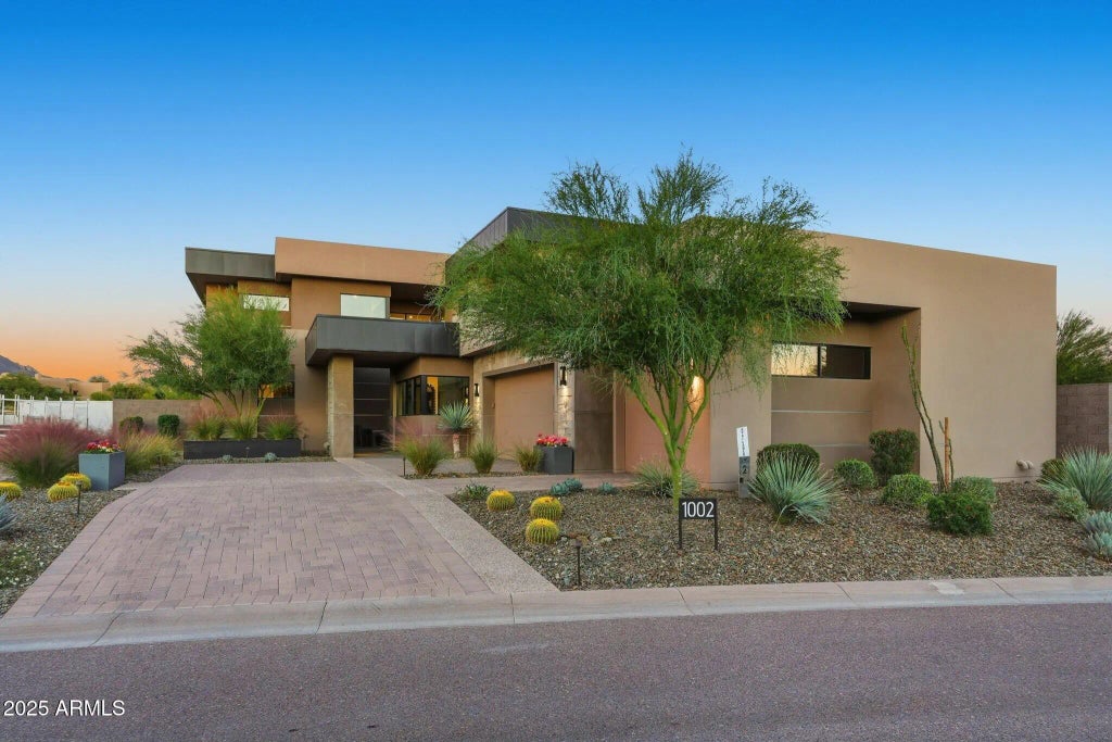 37200 N Cave Creek Road (unit 1002), Scottsdale
