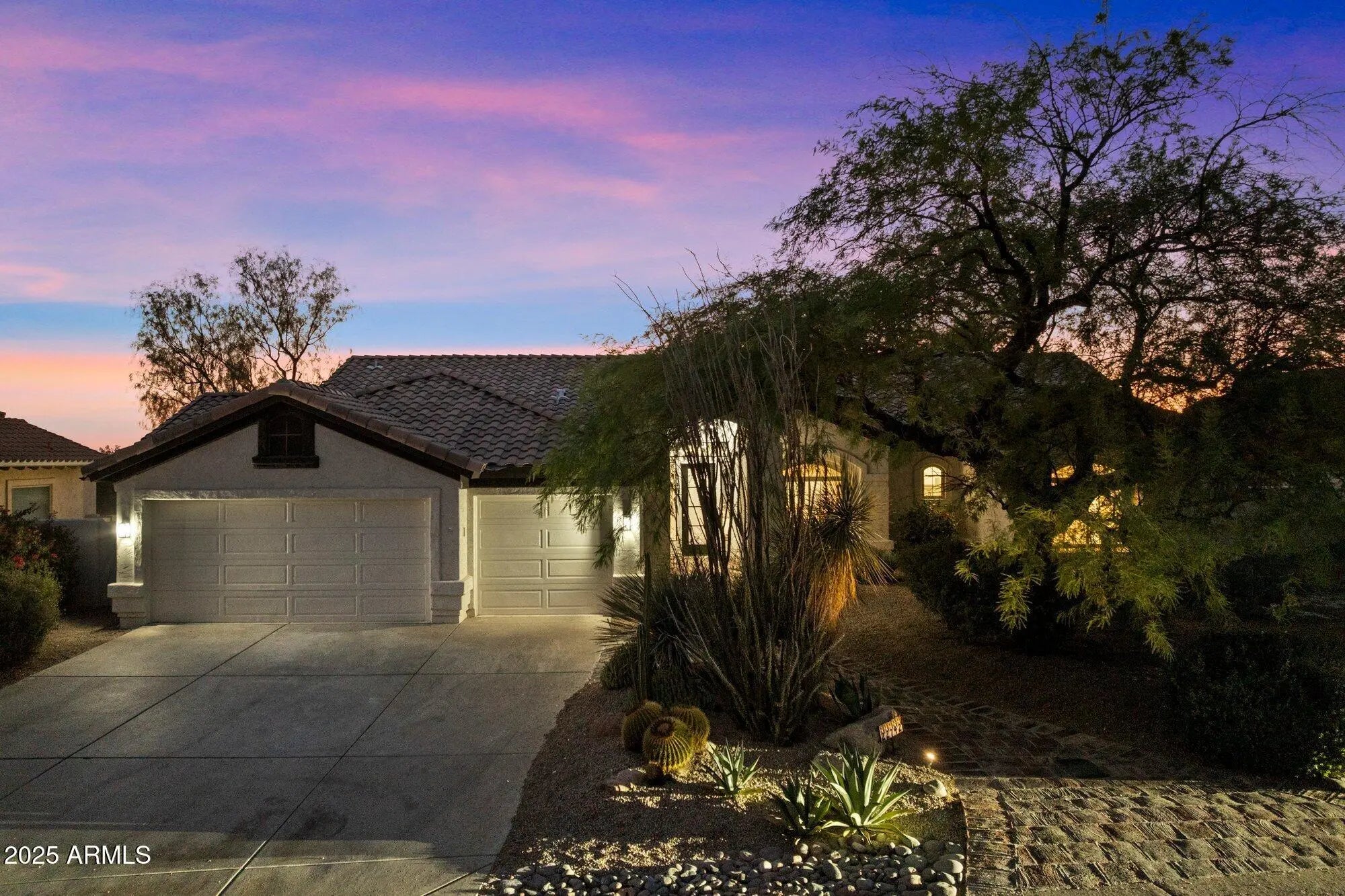 Photo of Listing #6903817