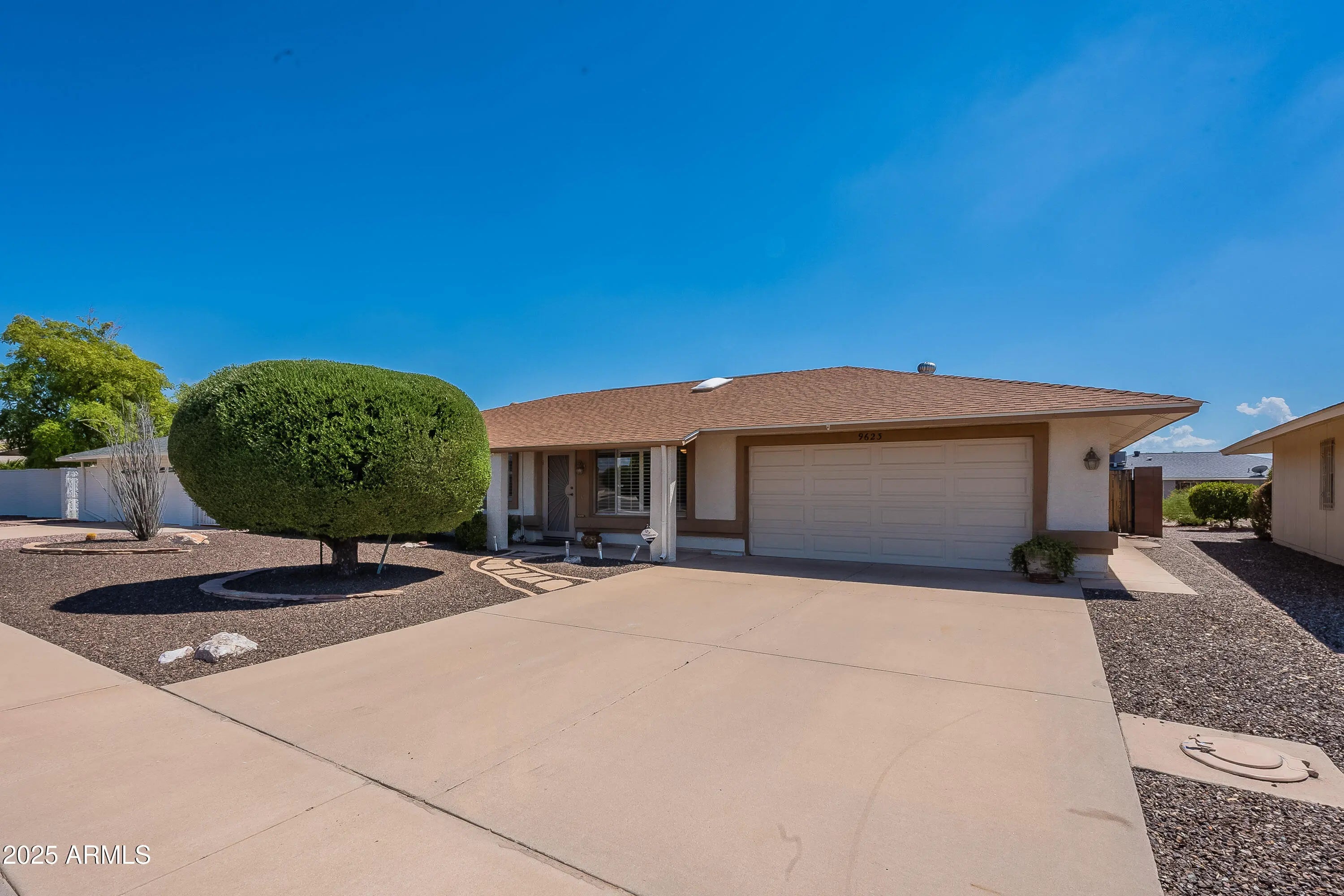 Photo of Listing #6911918