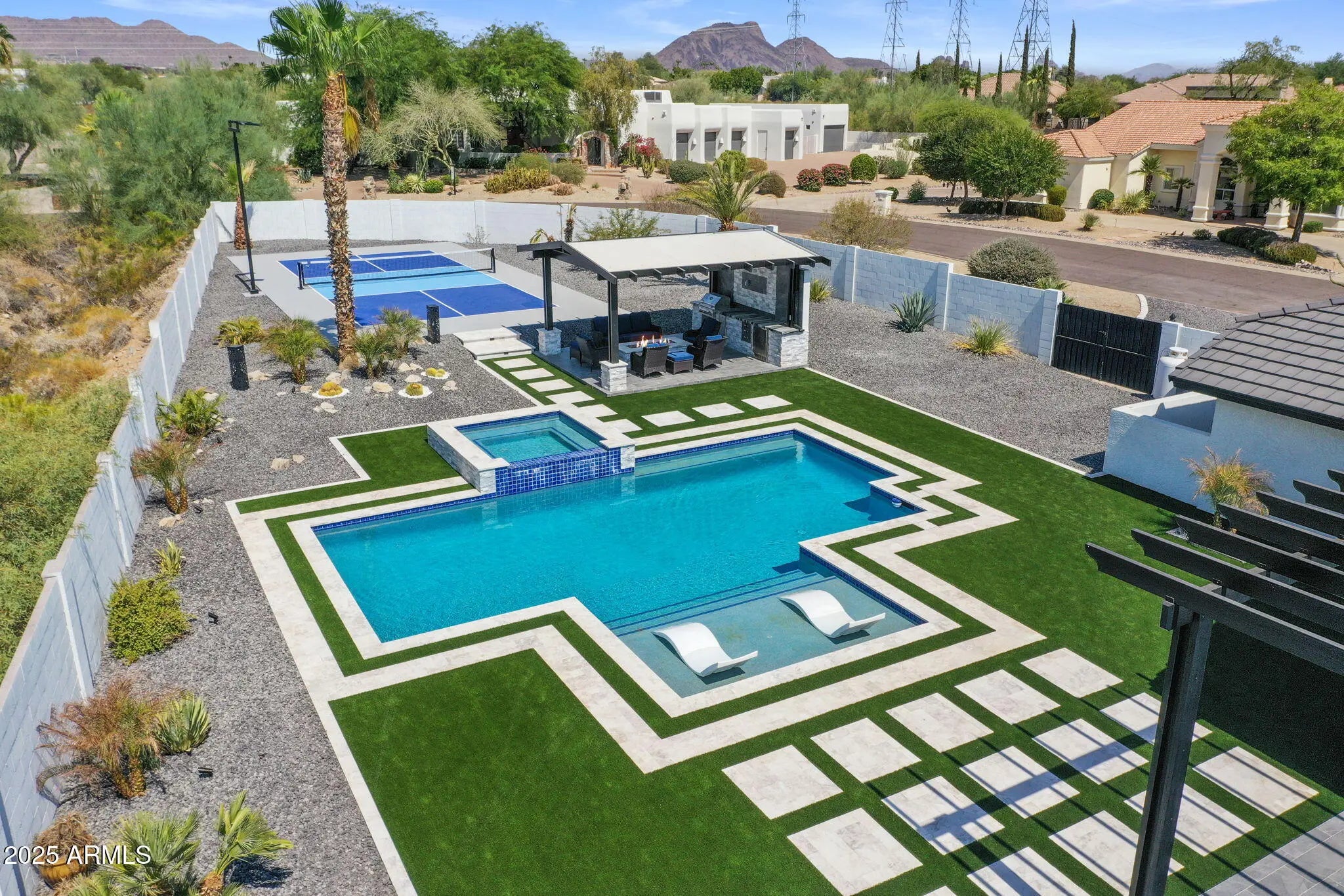 Photo of Listing #6907052