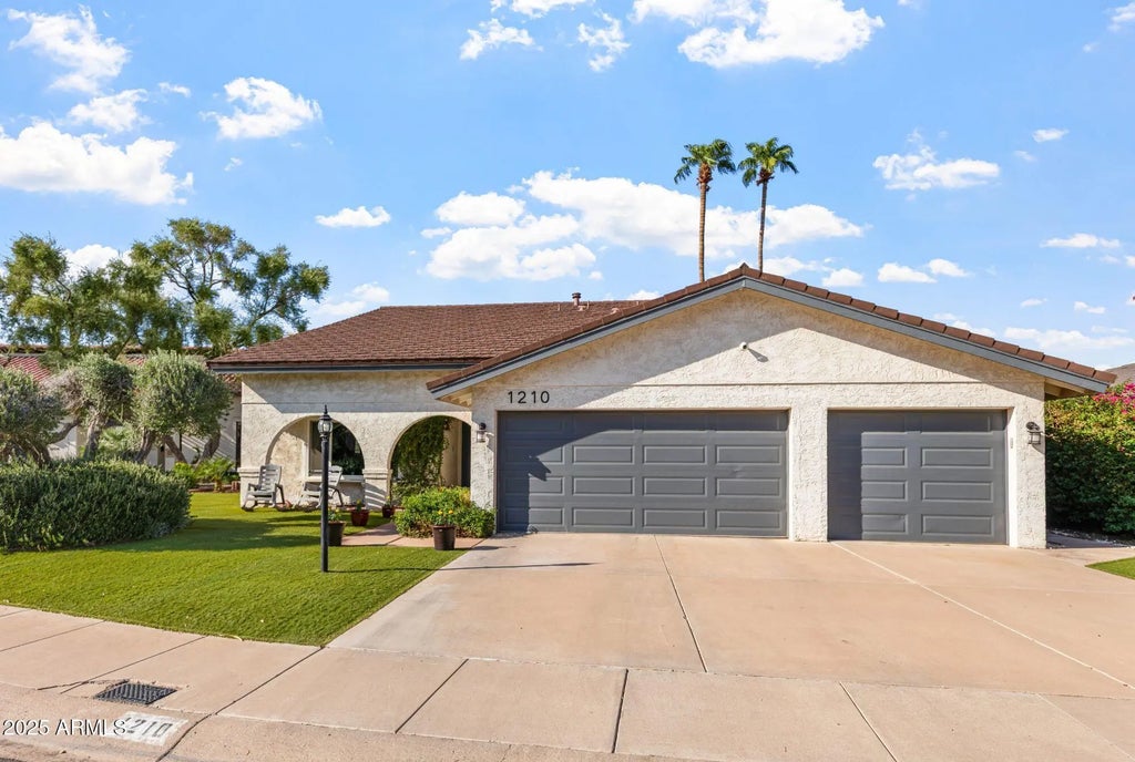 1210 E Harbor View Drive, Tempe