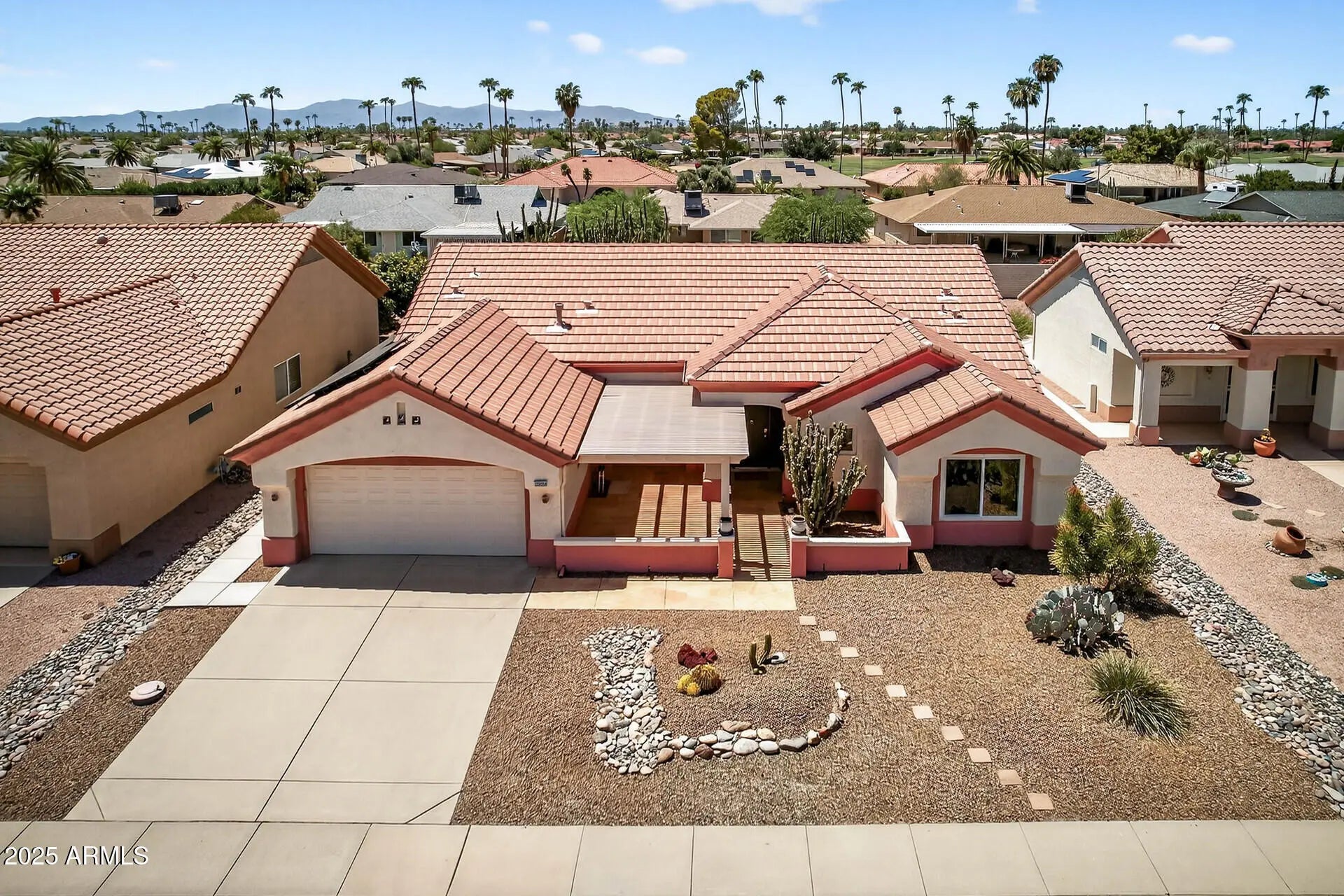 Photo of Listing #6910038