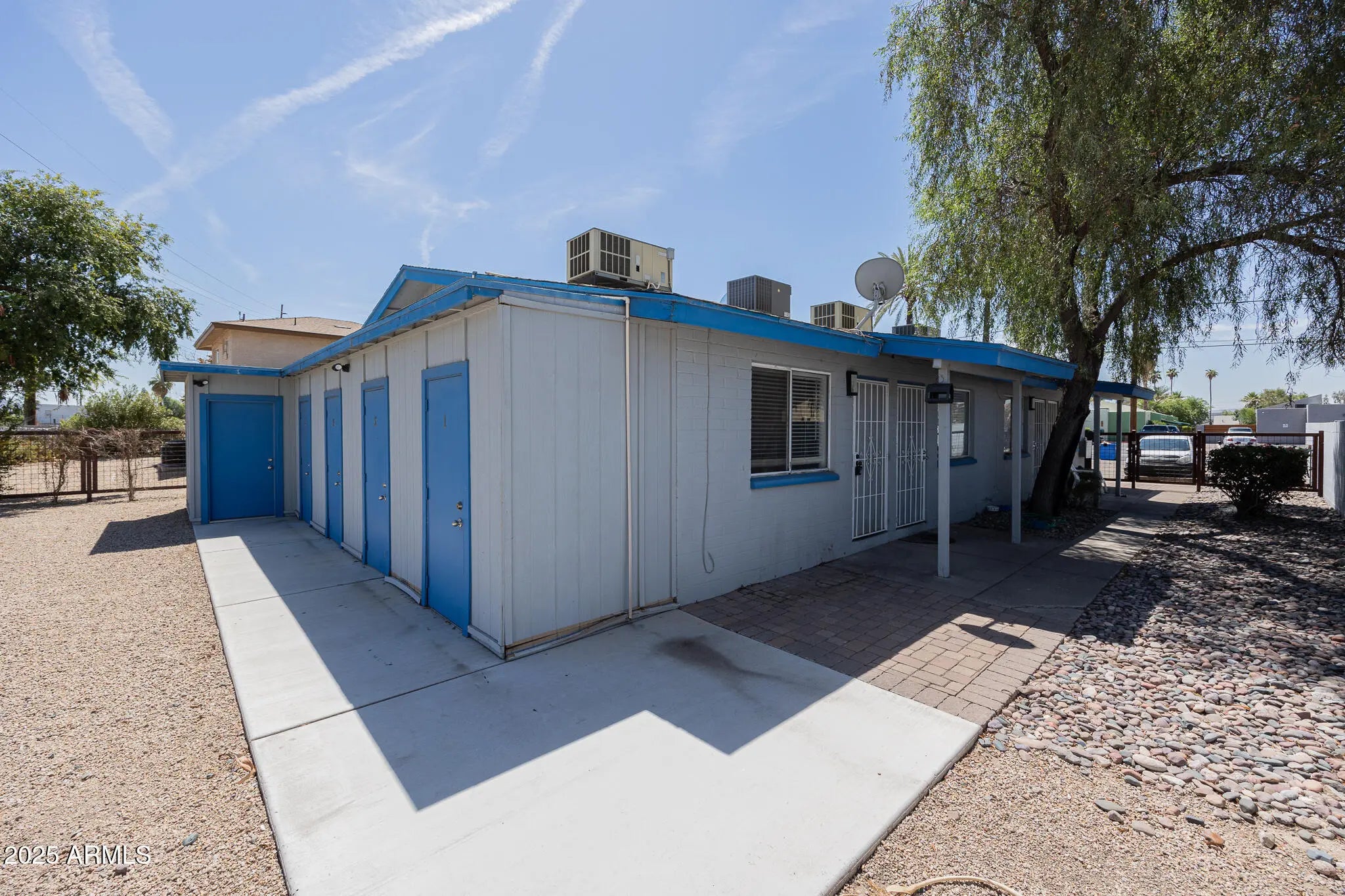 Photo of Listing #6903437