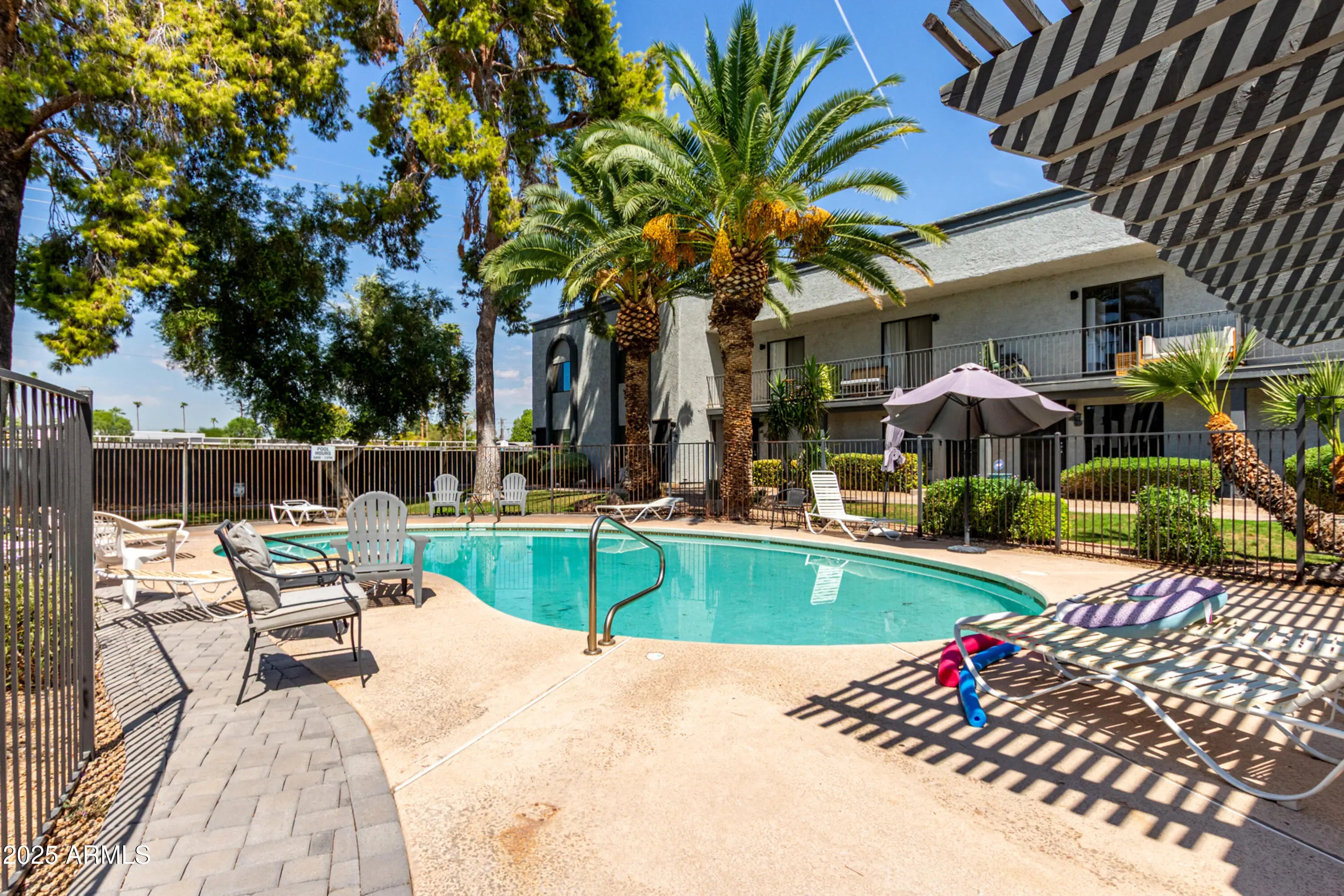 Photo of Listing #6903551