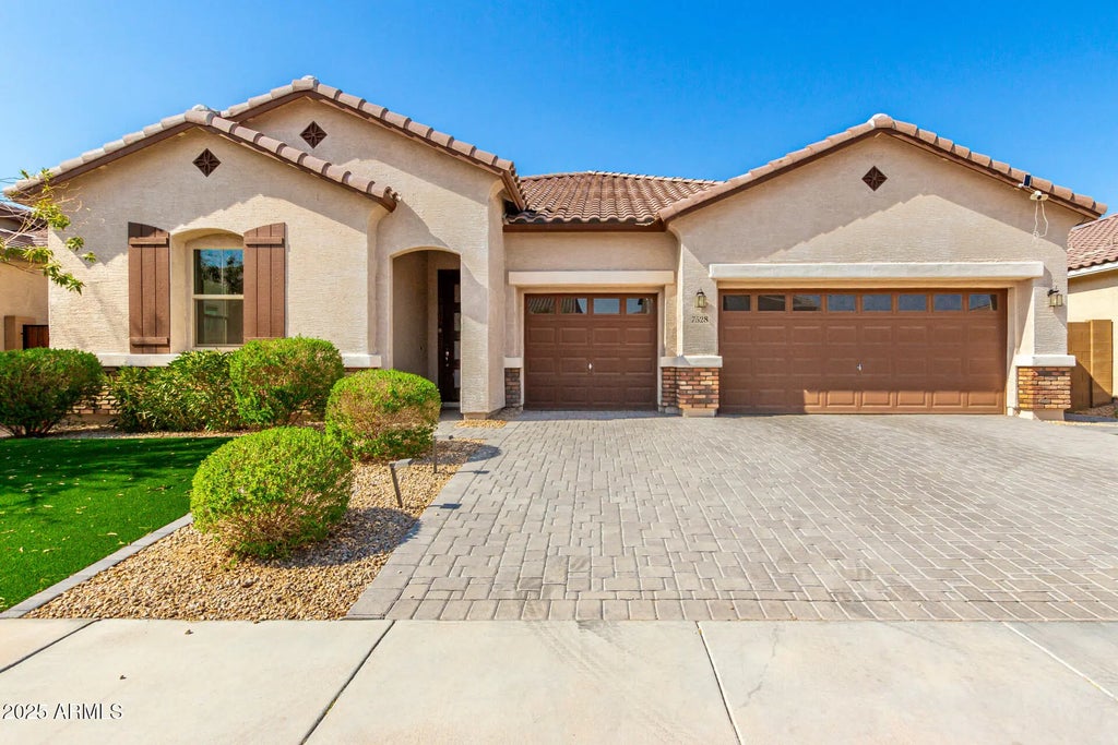 7528 W Warner Street, Phoenix