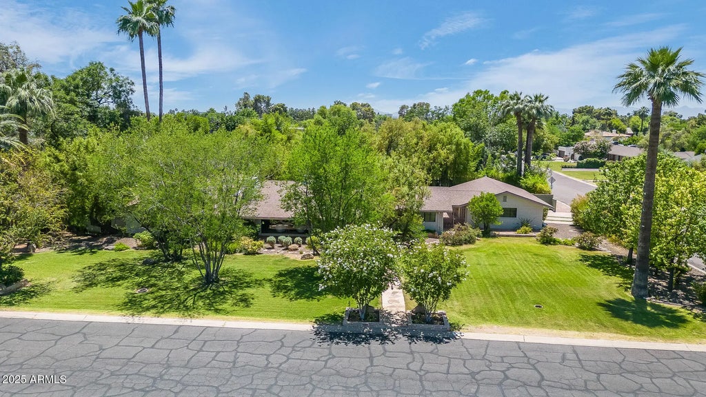 245 W Berridge Lane, Phoenix