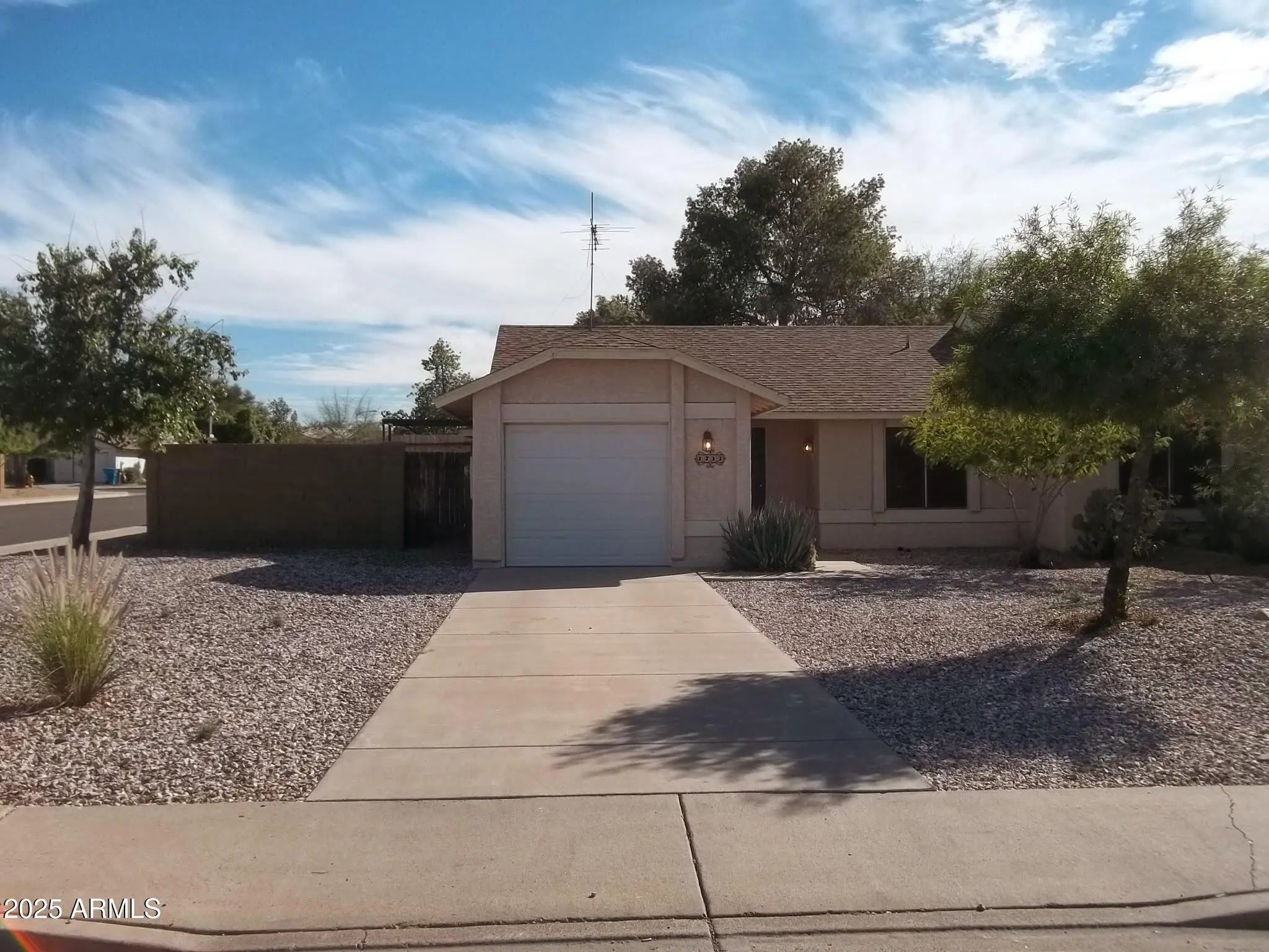 Photo of Listing #6911239