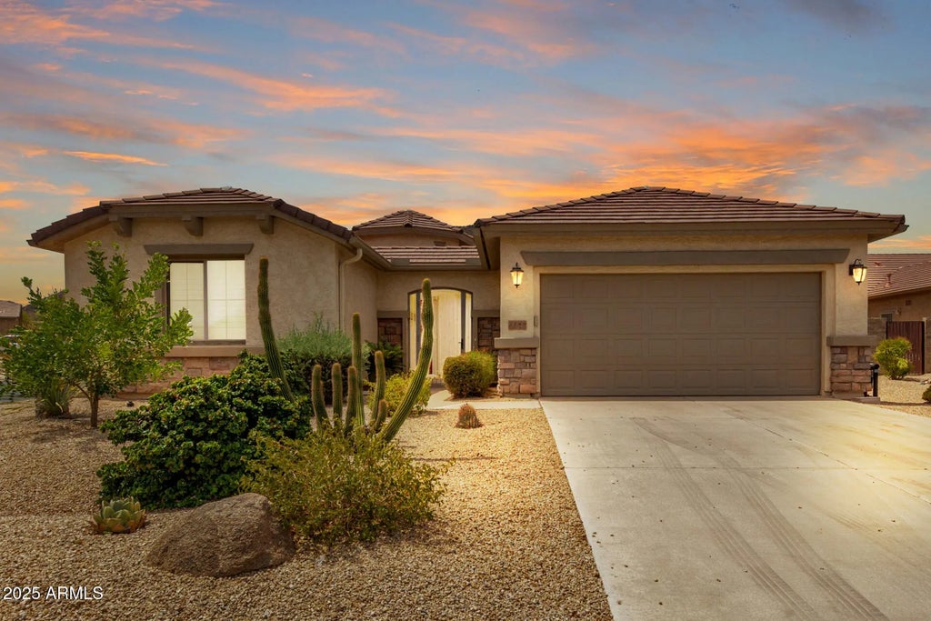 1189 W Cutleaf Circle, San Tan Valley