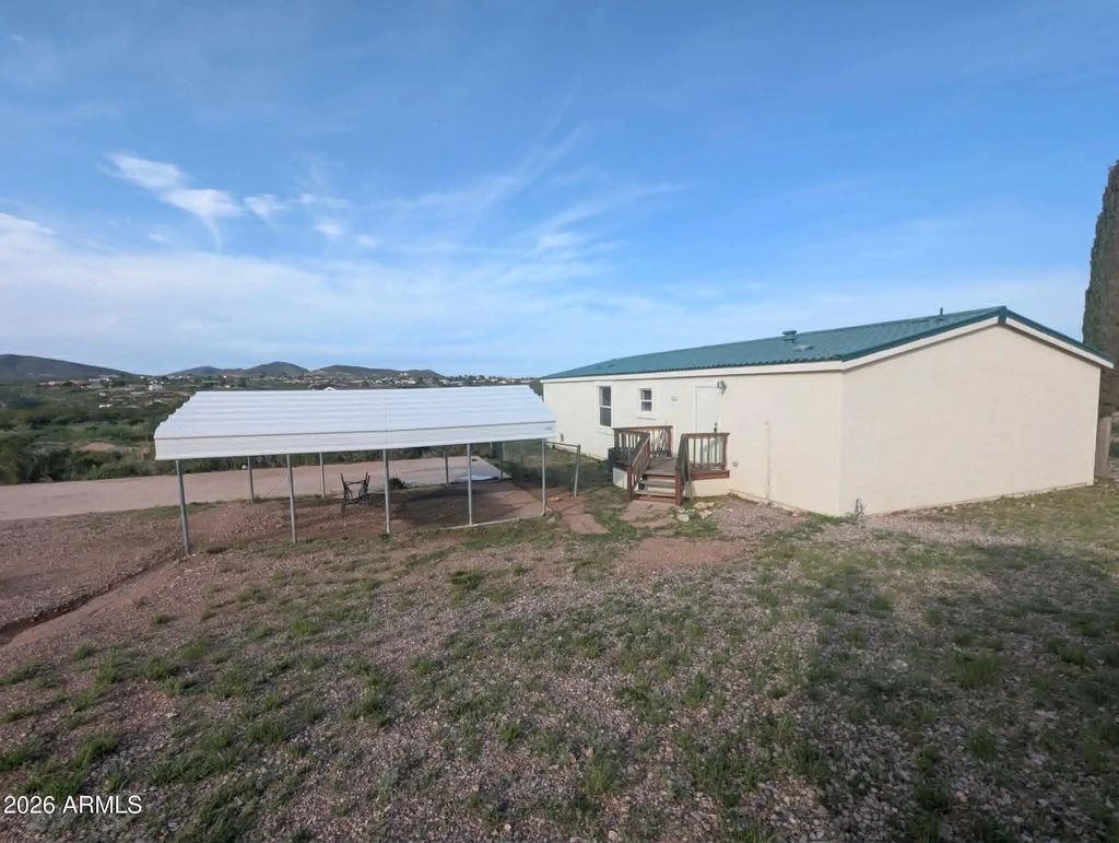 977 N Saddleback Drive, Tombstone