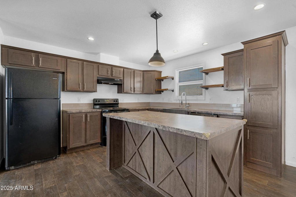 4318 N White Road, Maricopa