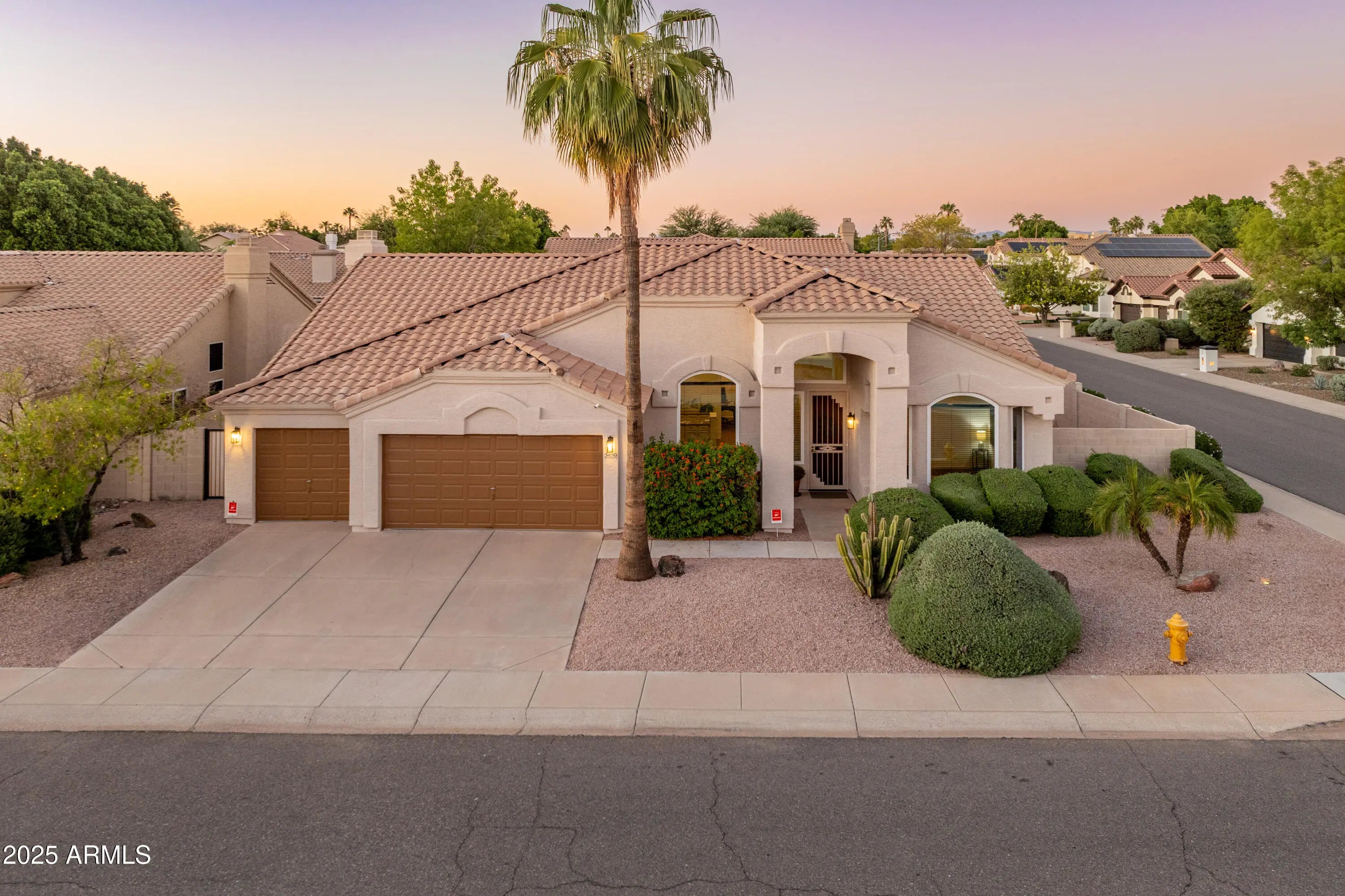 Photo of Listing #6915298