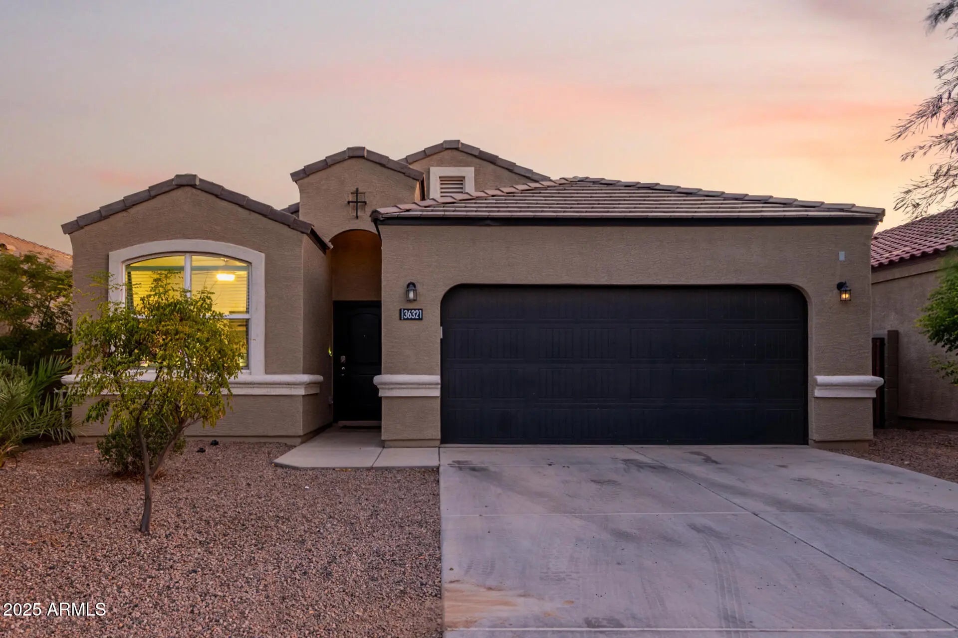 Photo of Listing #6905419