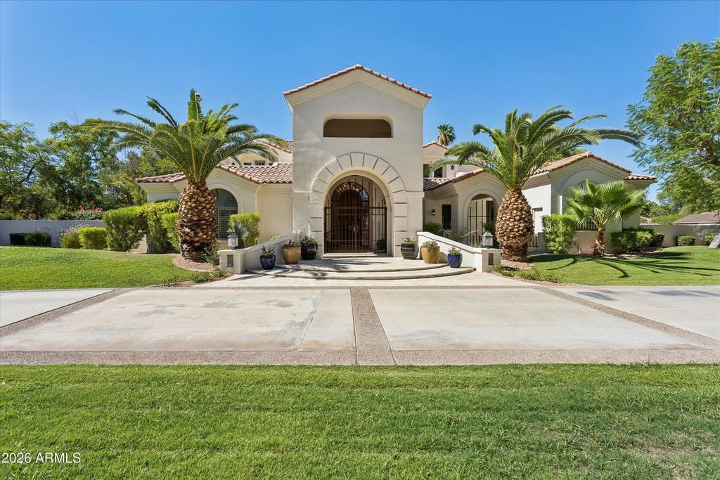 5912 E Sapphire Lane, Paradise Valley