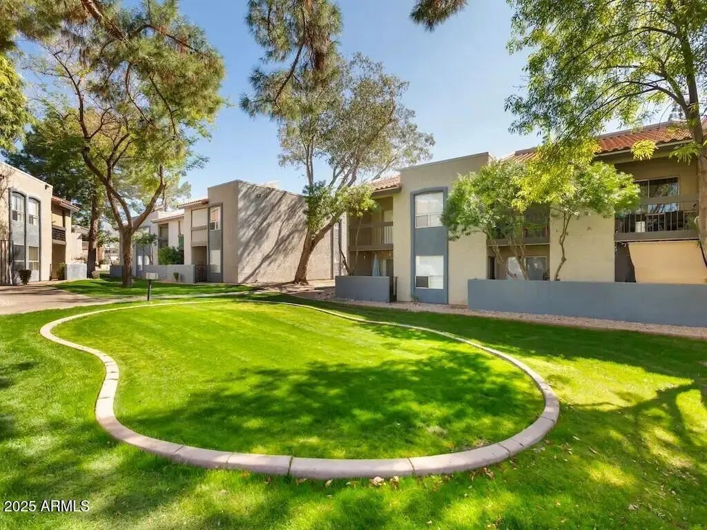 Photo of Listing #6904091