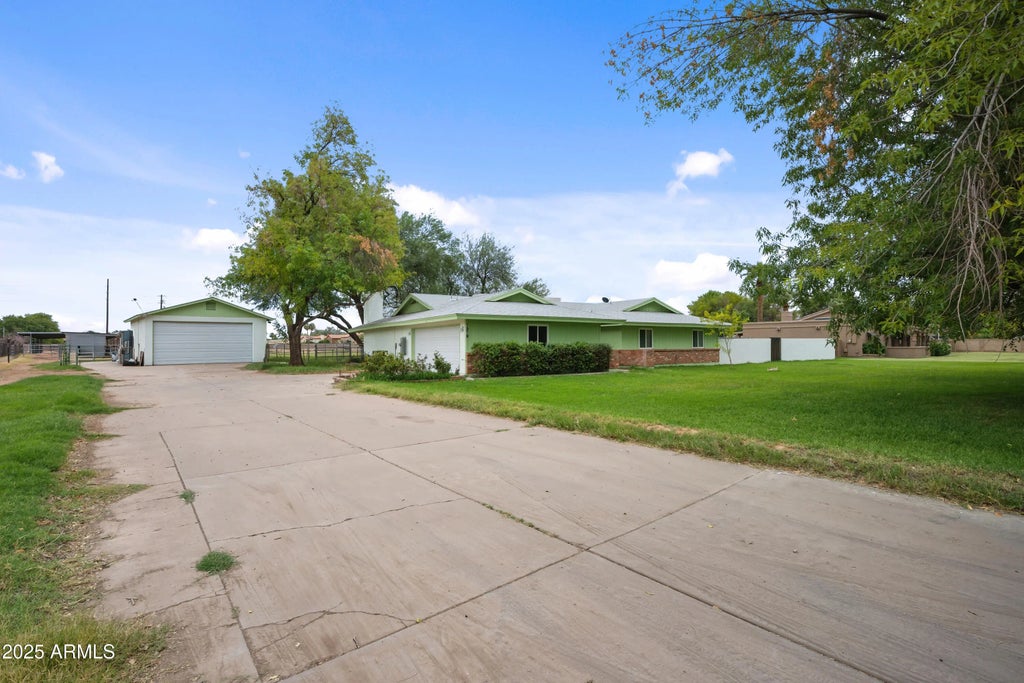 1219 N Porter Place, Gilbert