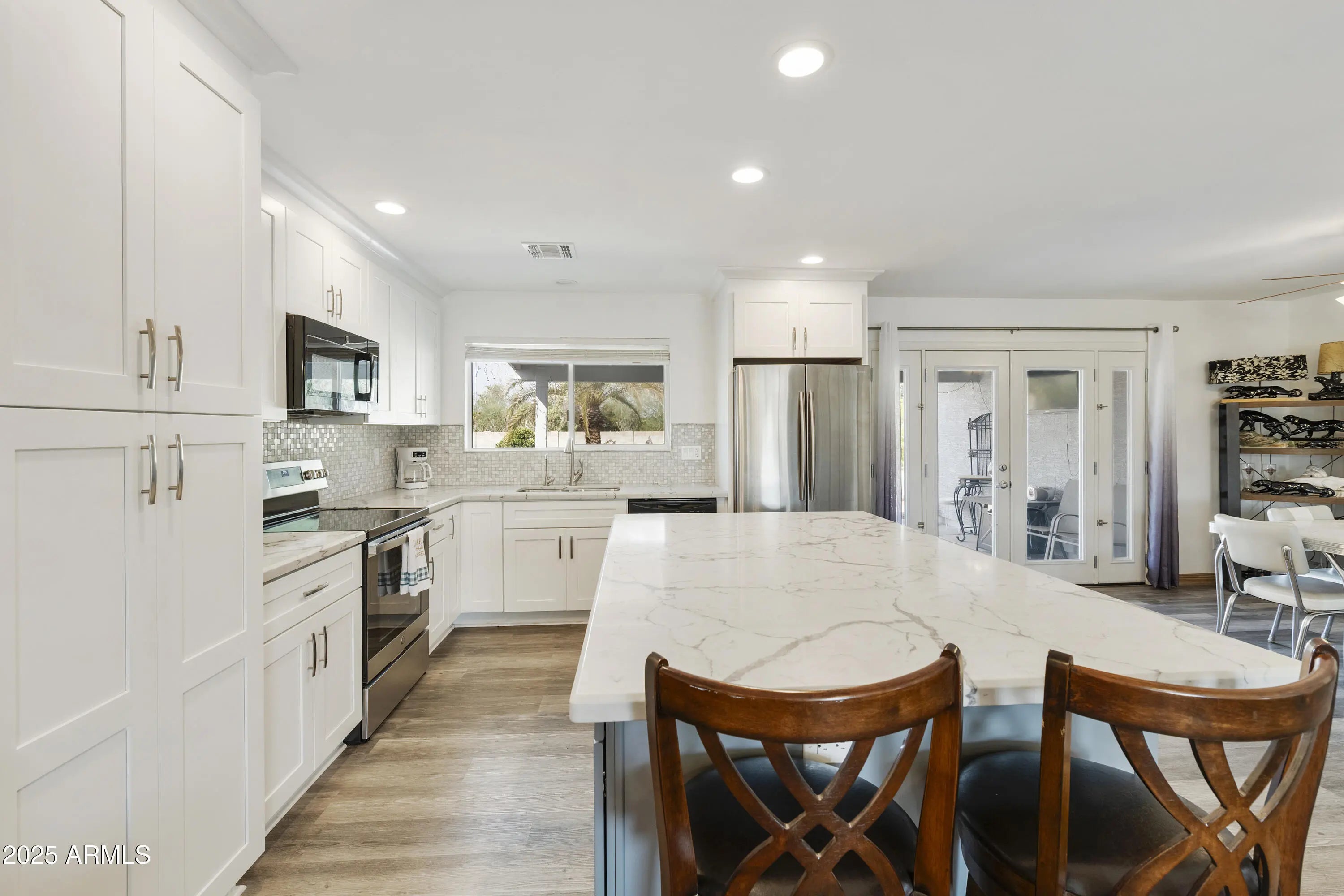 Photo of Listing #6907774