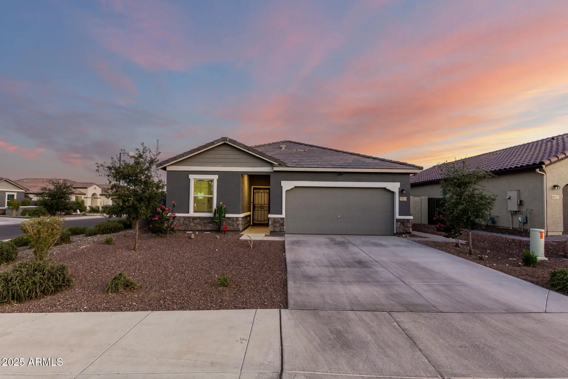 Photo of Listing #6904402